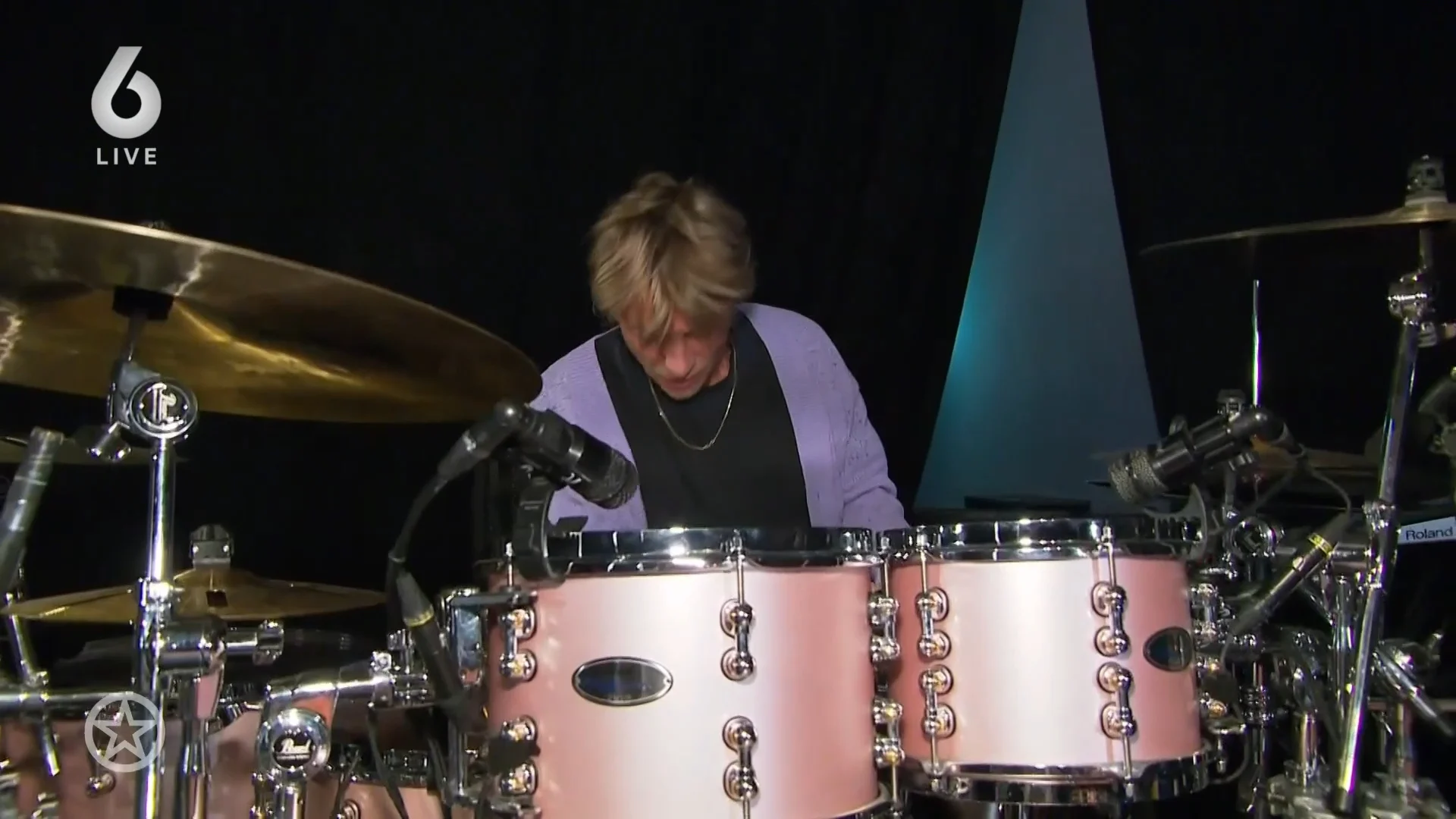 DI-RECT druk aan het repeteren