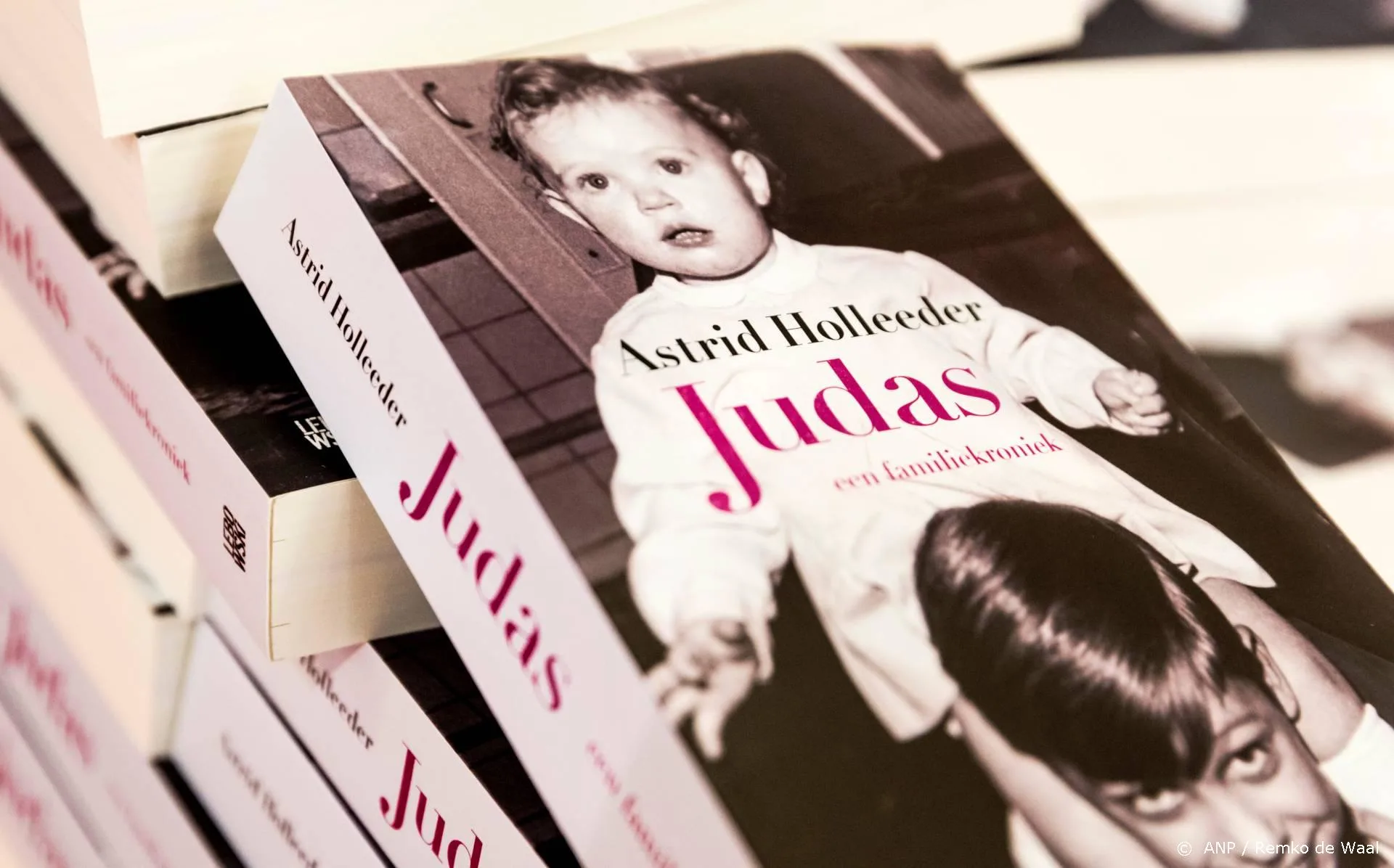 Astrid Holleeder richt zich rechtstreeks tot broer Willem