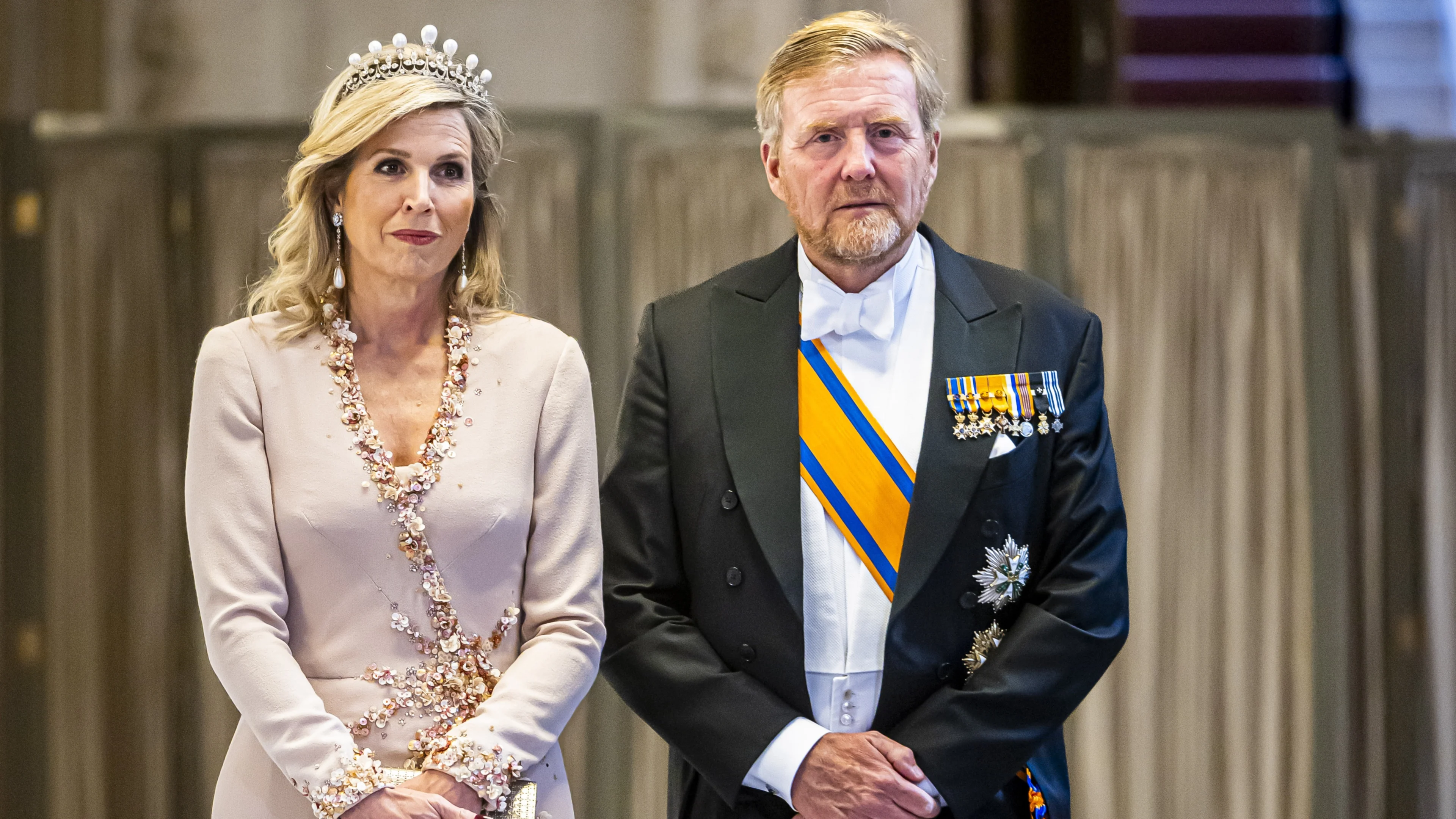 Willem-Alexander moet 'soms op zijn tong bijten' in de media