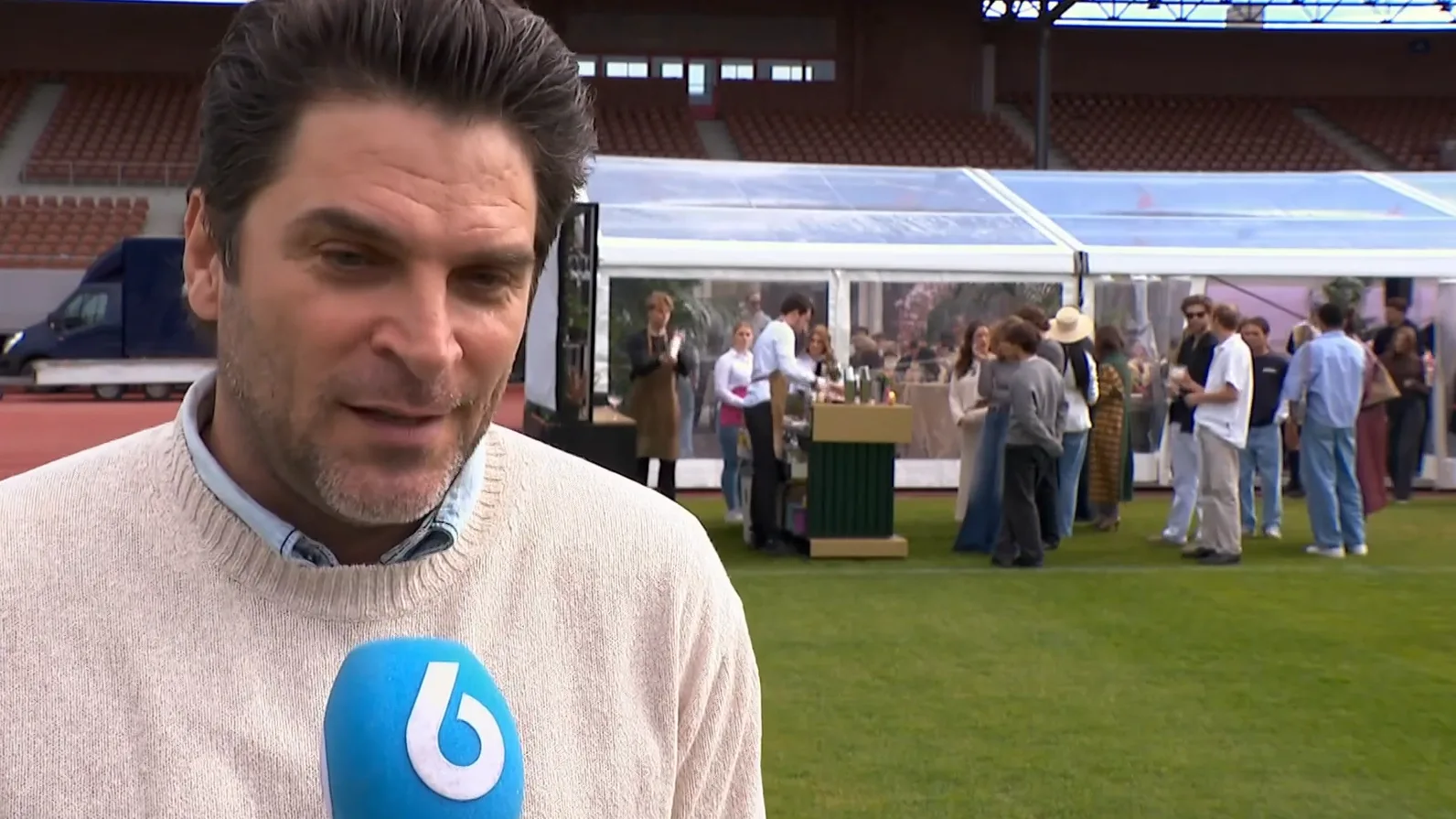 Xander reageert op grote kritiek op zijn zoon