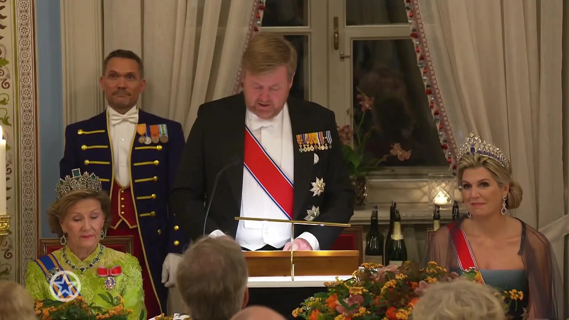 Willem-Alexander brengt tijdens banket ode aan Noorwegen