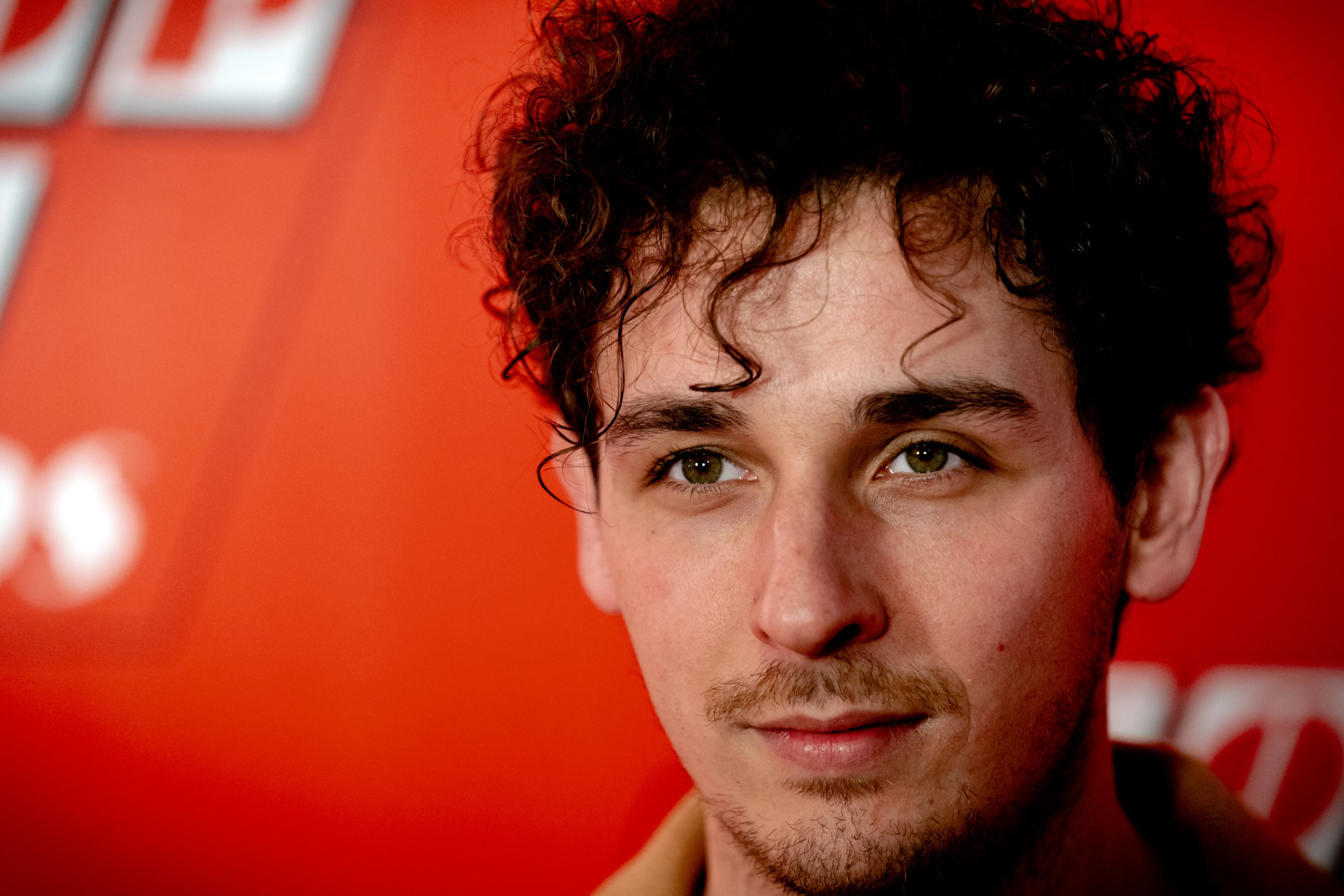 Zanger Nielson in diepe rouw