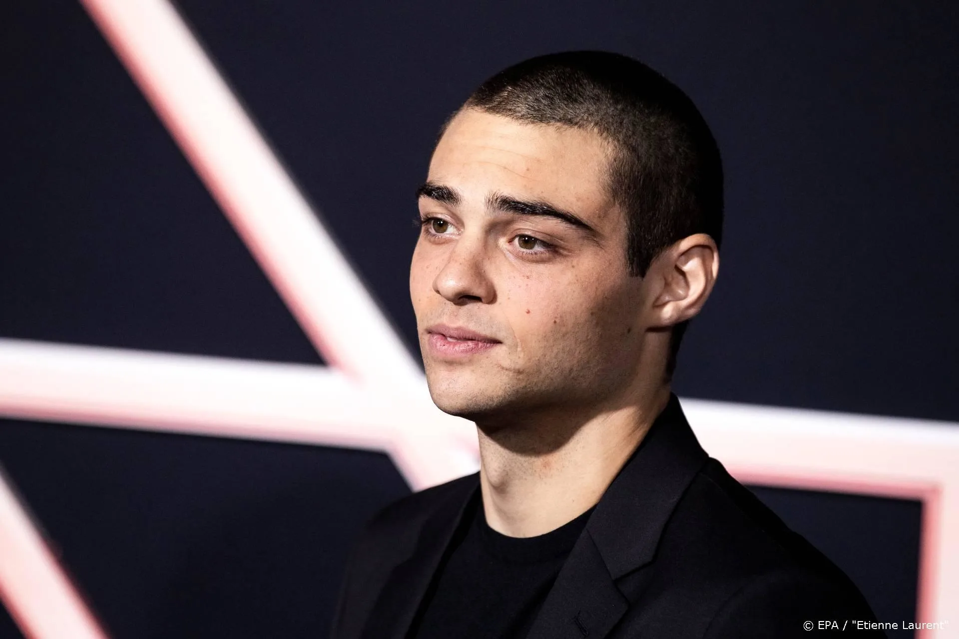 Noah Centineo openhartig over drugsgebruik
