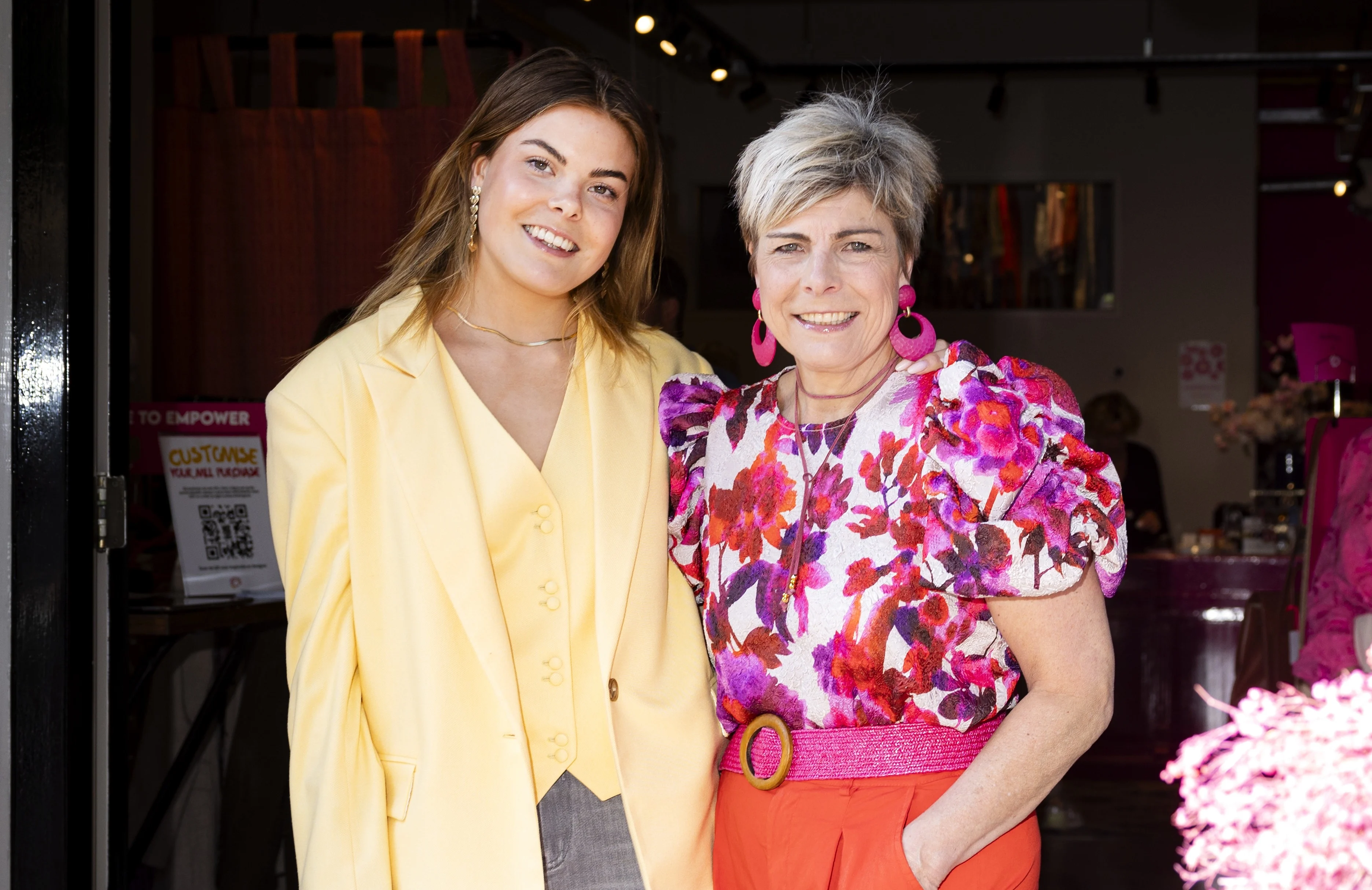 Kritiek op prinses Laurentien en Eloise van Oranje: 'Slavernij tot feest maken'