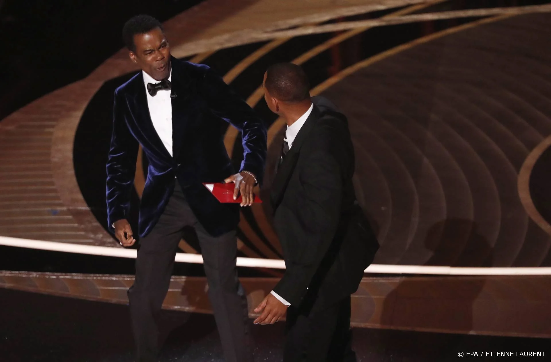 Will Smith geeft Chris Rock een klap tijdens Oscarceremonie