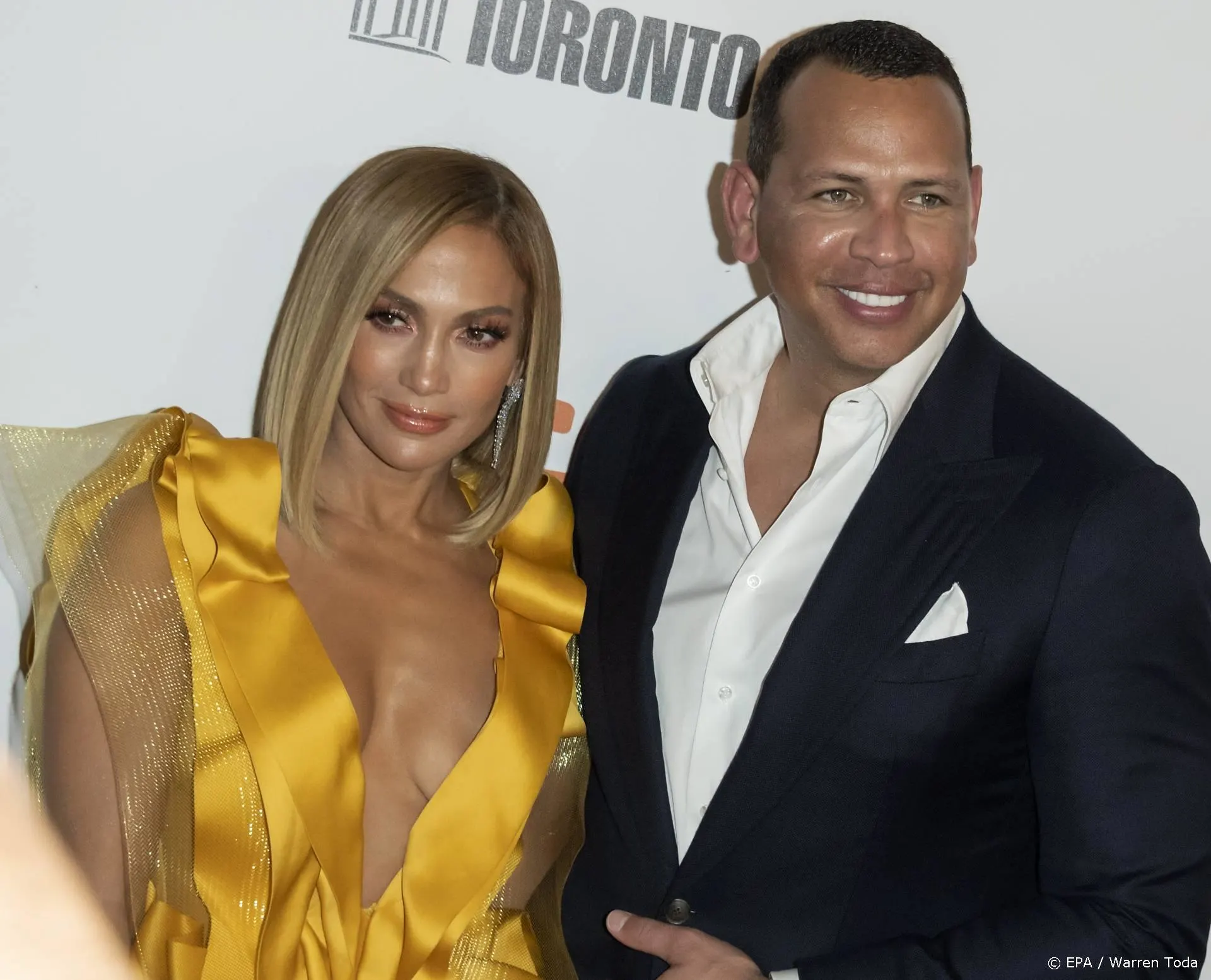 J.Lo ontvolgt en verwijdert foto’s van ex A-Rod op Instagram