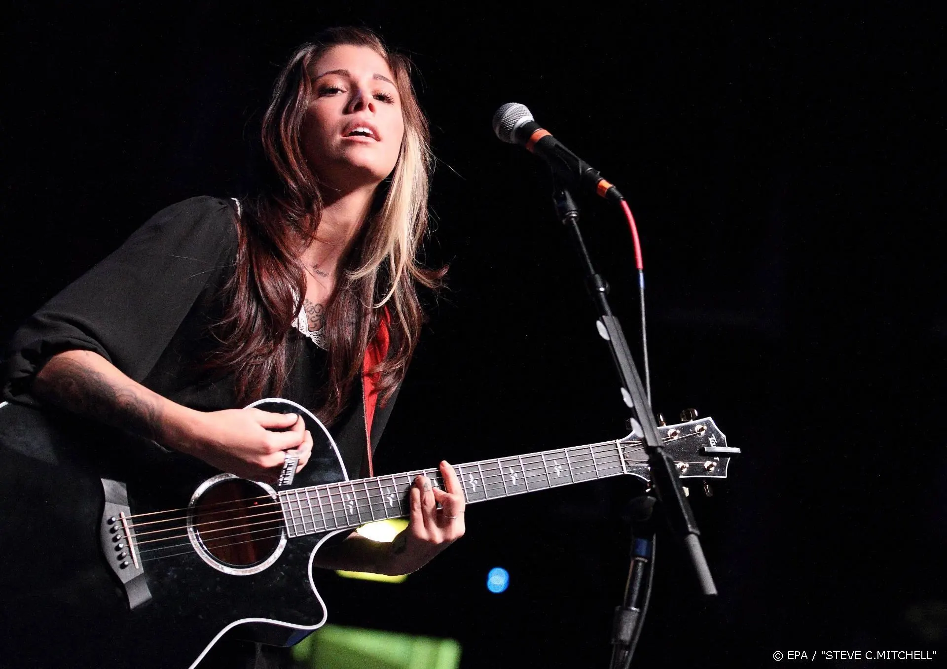 Zangeres Christina Perri weer in verwachting