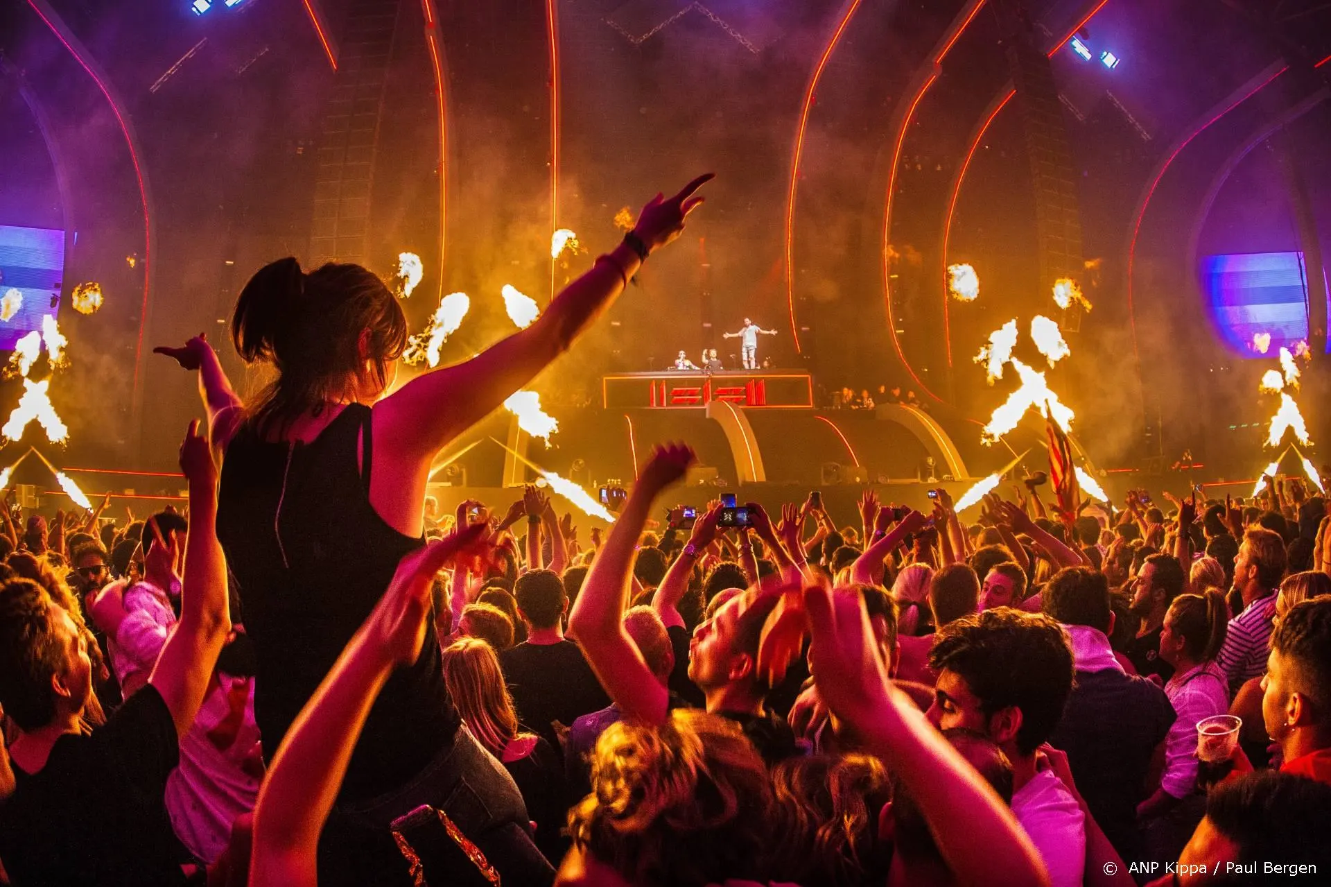 Tomorrowland mag volgend jaar drie weekeinden duren