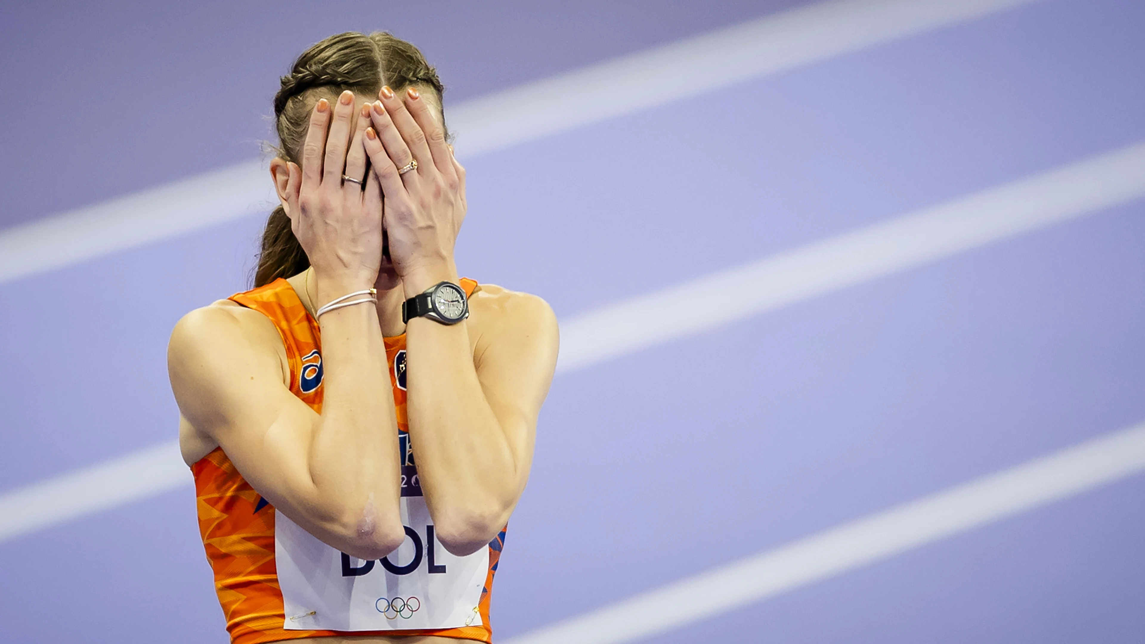 Femke Bol kreeg opbeurend briefje na verlies