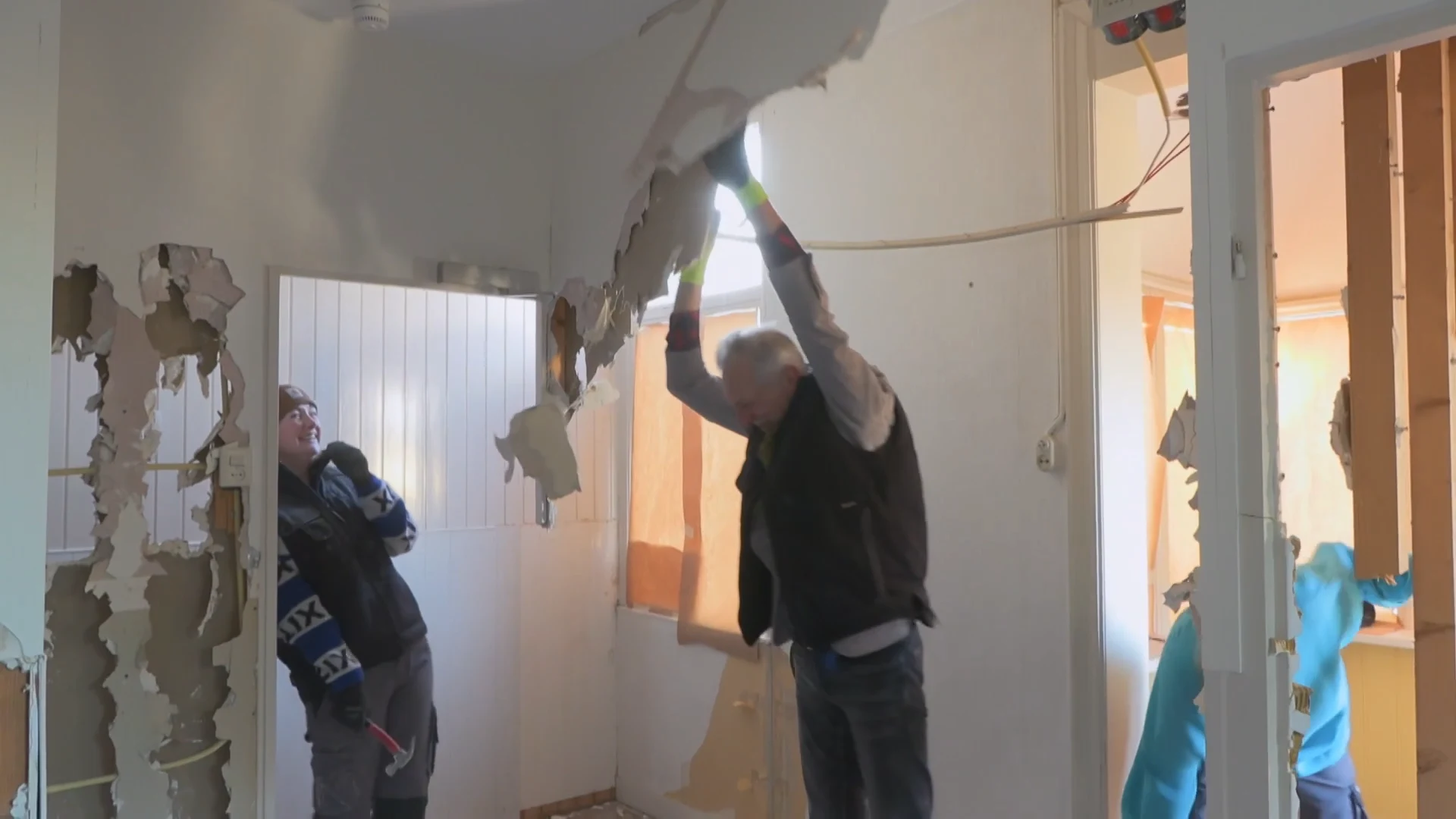 Martien en Maxime zijn EXTREEM HYSTERISCH tijdens VERBOUWING