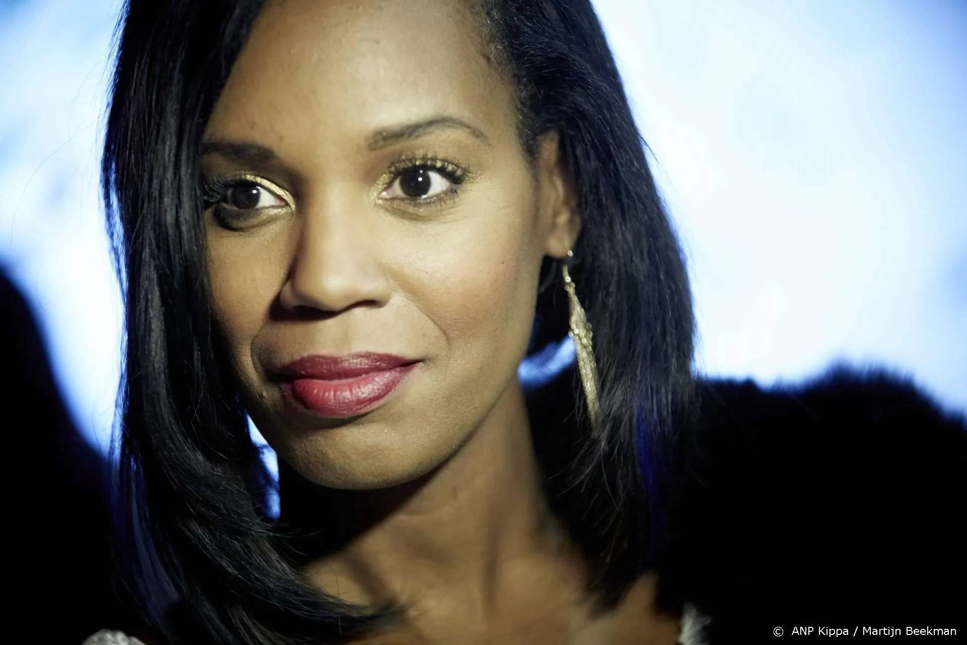 Jasmine Sendar herbeleeft traumatische jeugd