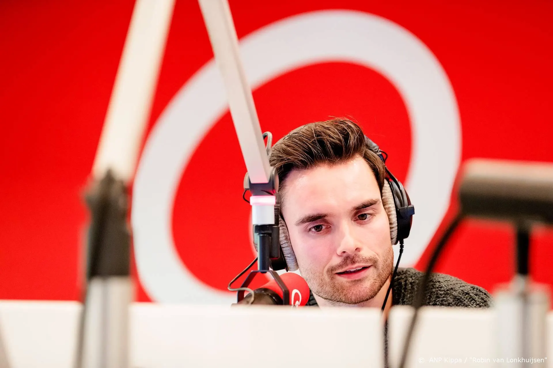 Qmusic maakt Shout Out-editie van Q-top 1000