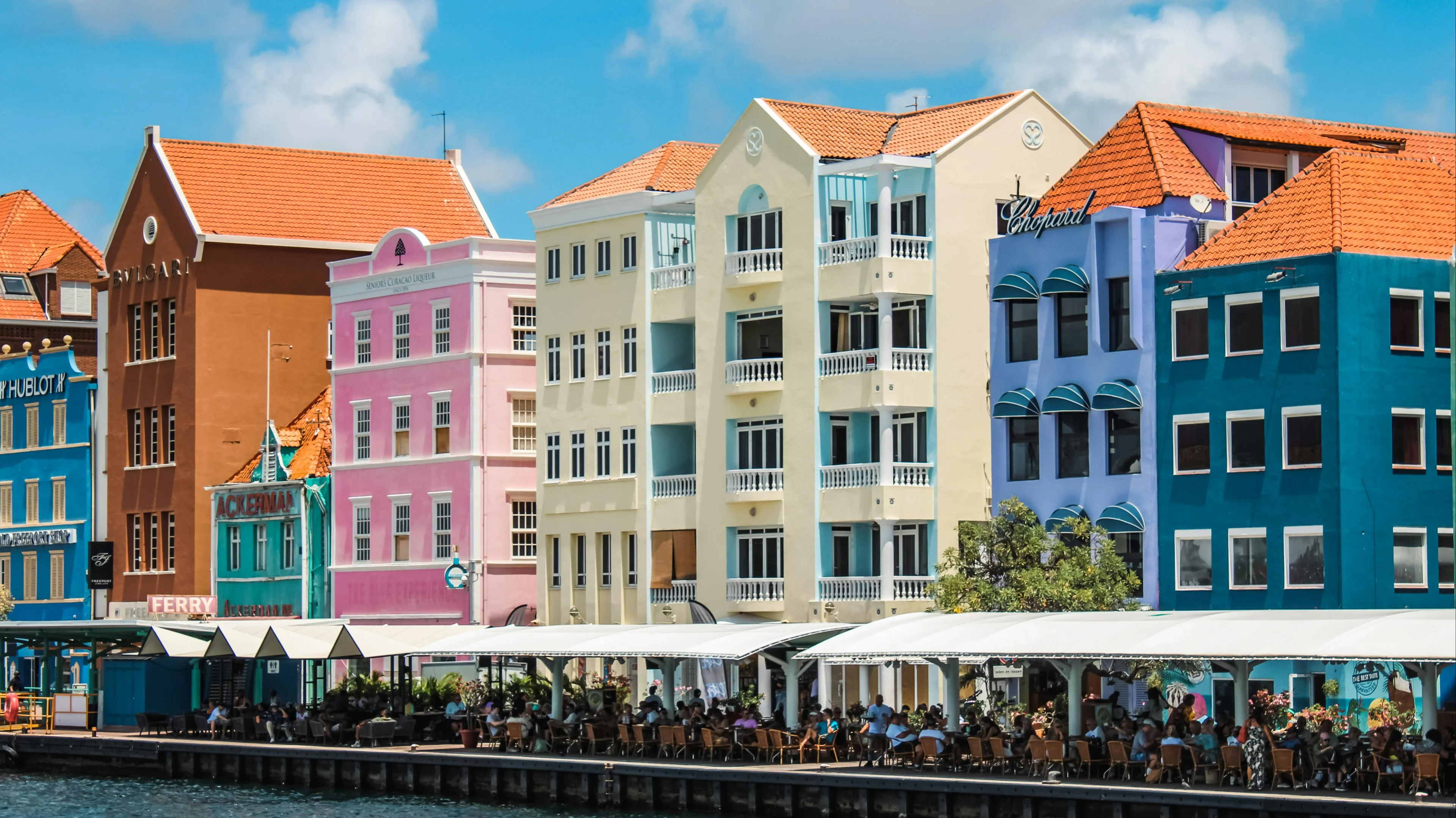 Deze bekende zanger wil emigreren naar Curaçao