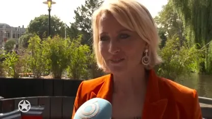 Anouk Smulders bezig met een nieuw project