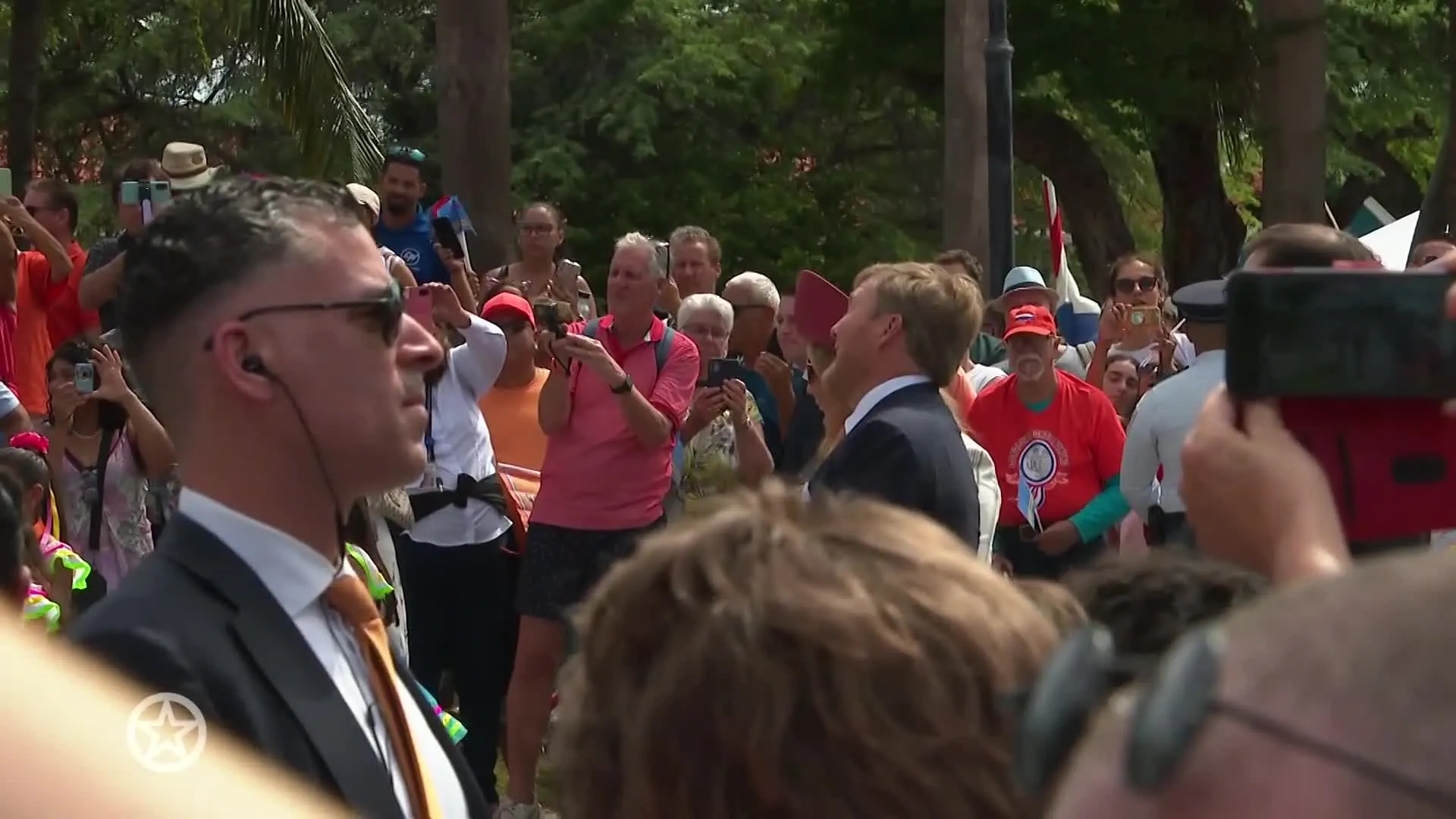 Koningspaar en Amalia op Aruba