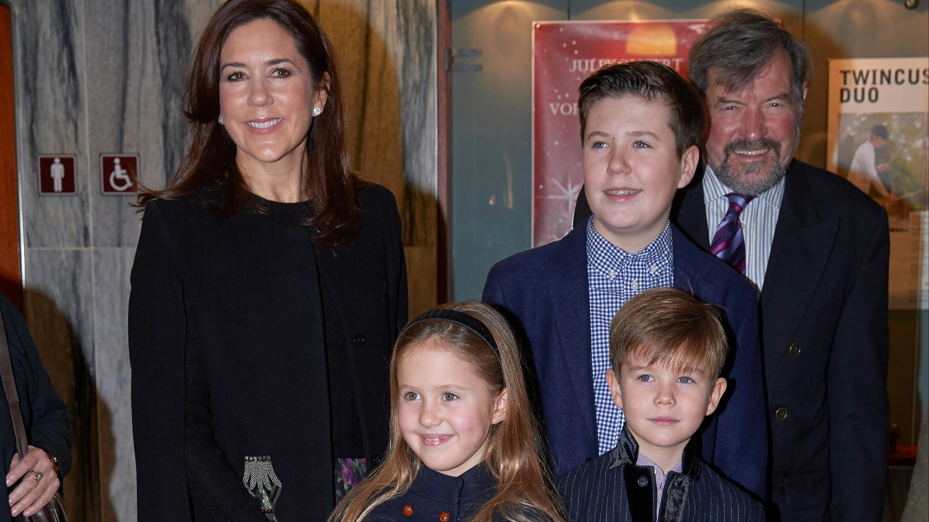 Deense Frederik en Mary halen kinderen van school na kritiek