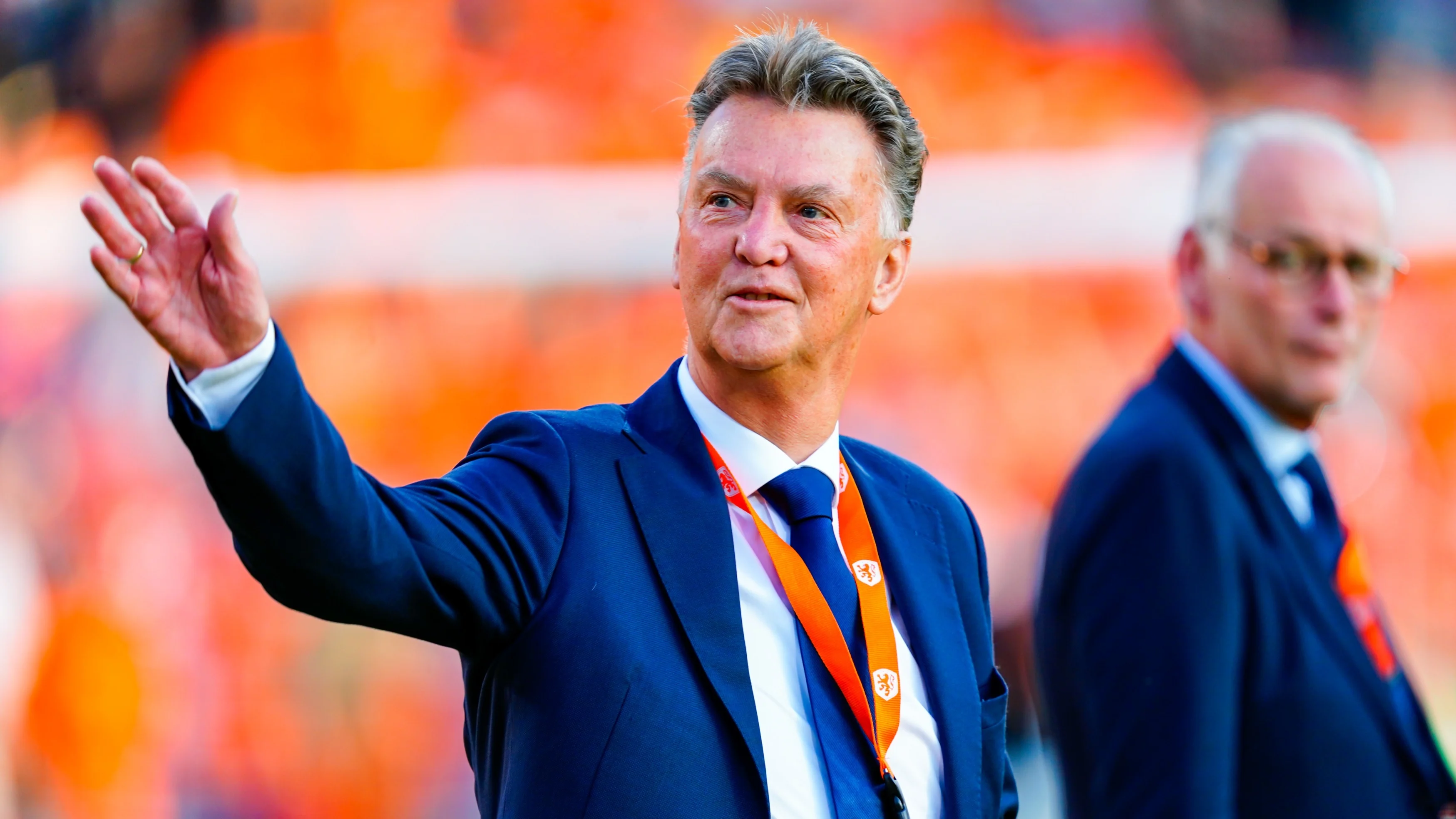 ZIEN: Louis van Gaal draagt opmerkelijke onderbroek