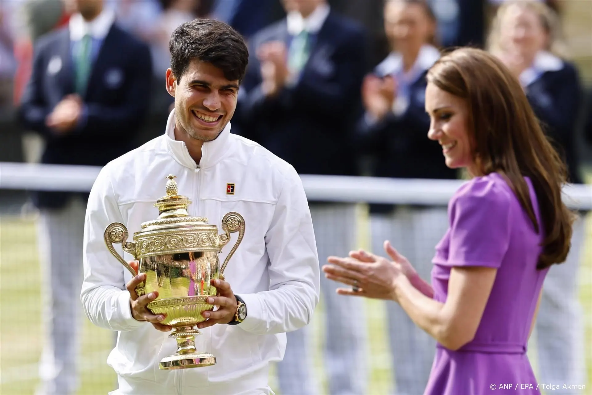 Zieke prinses Catherine krijgt staande ovatie bij Wimbledon