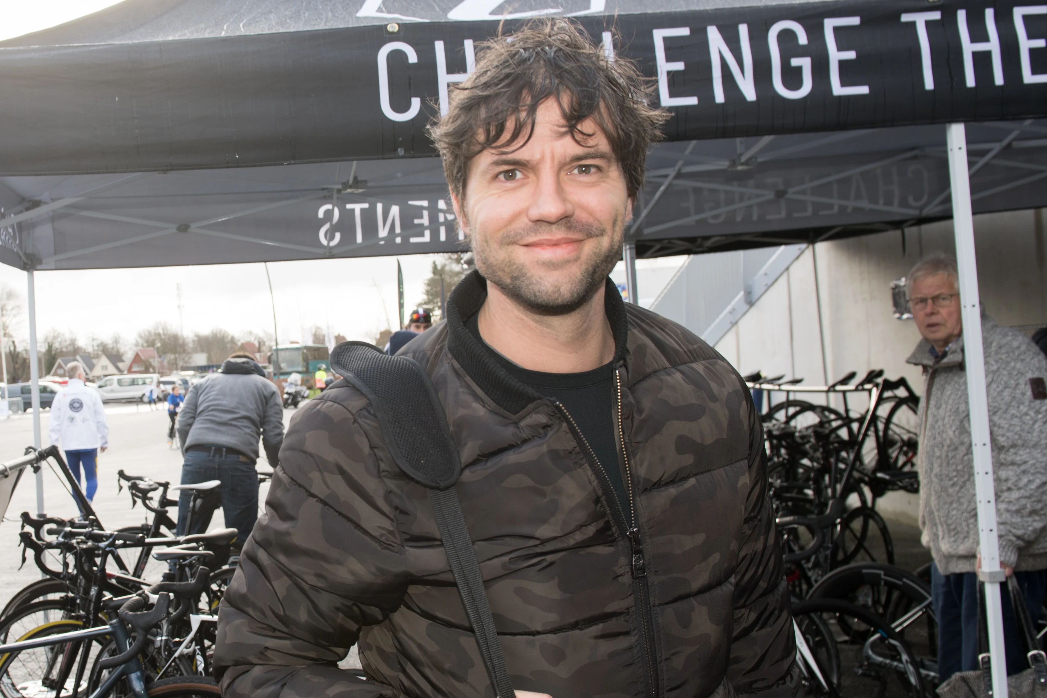 ZIEN: Simon Keizer zijn allereerste optreden