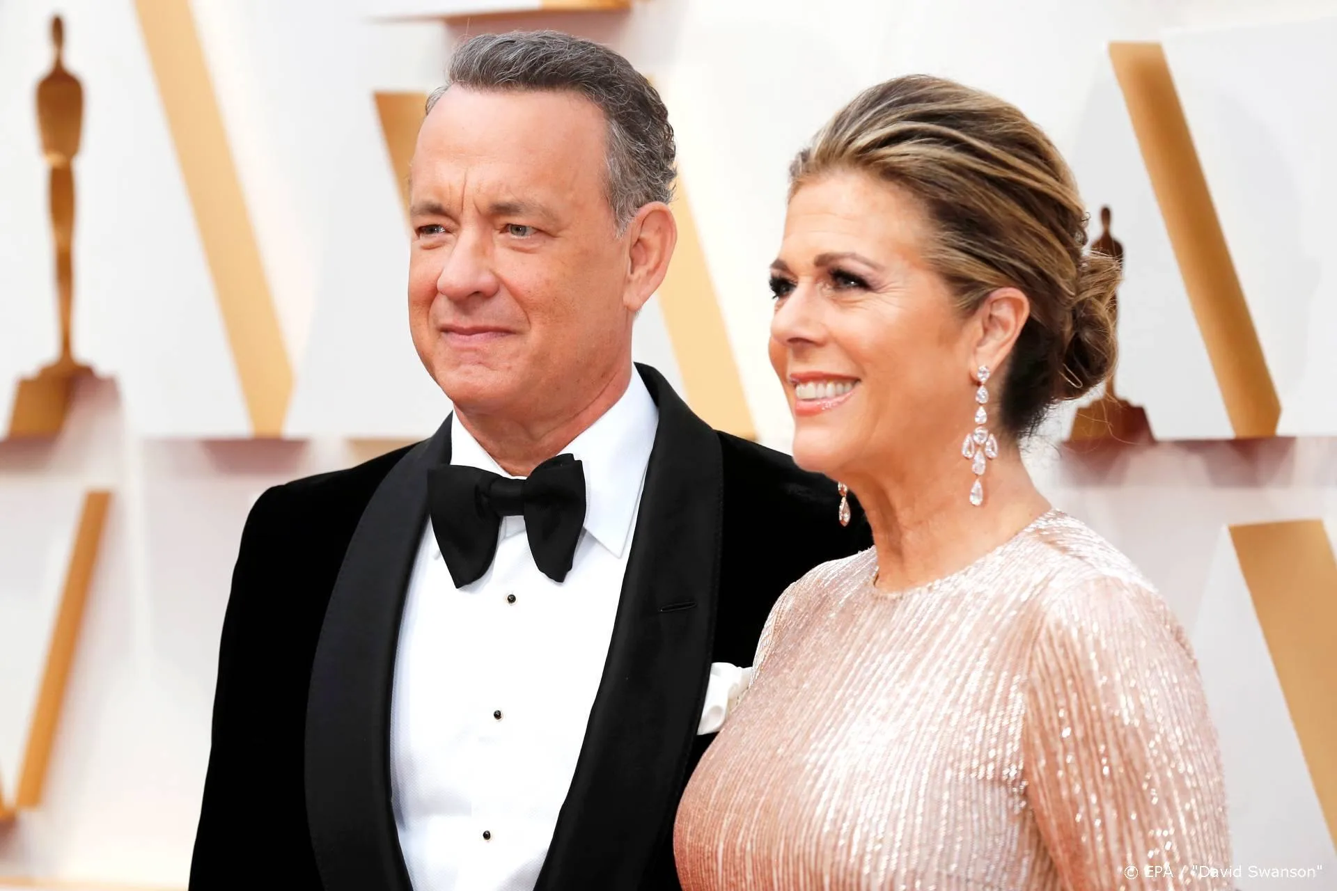 Tom Hanks en vrouw doneerden bloed voor corona-onderzoek