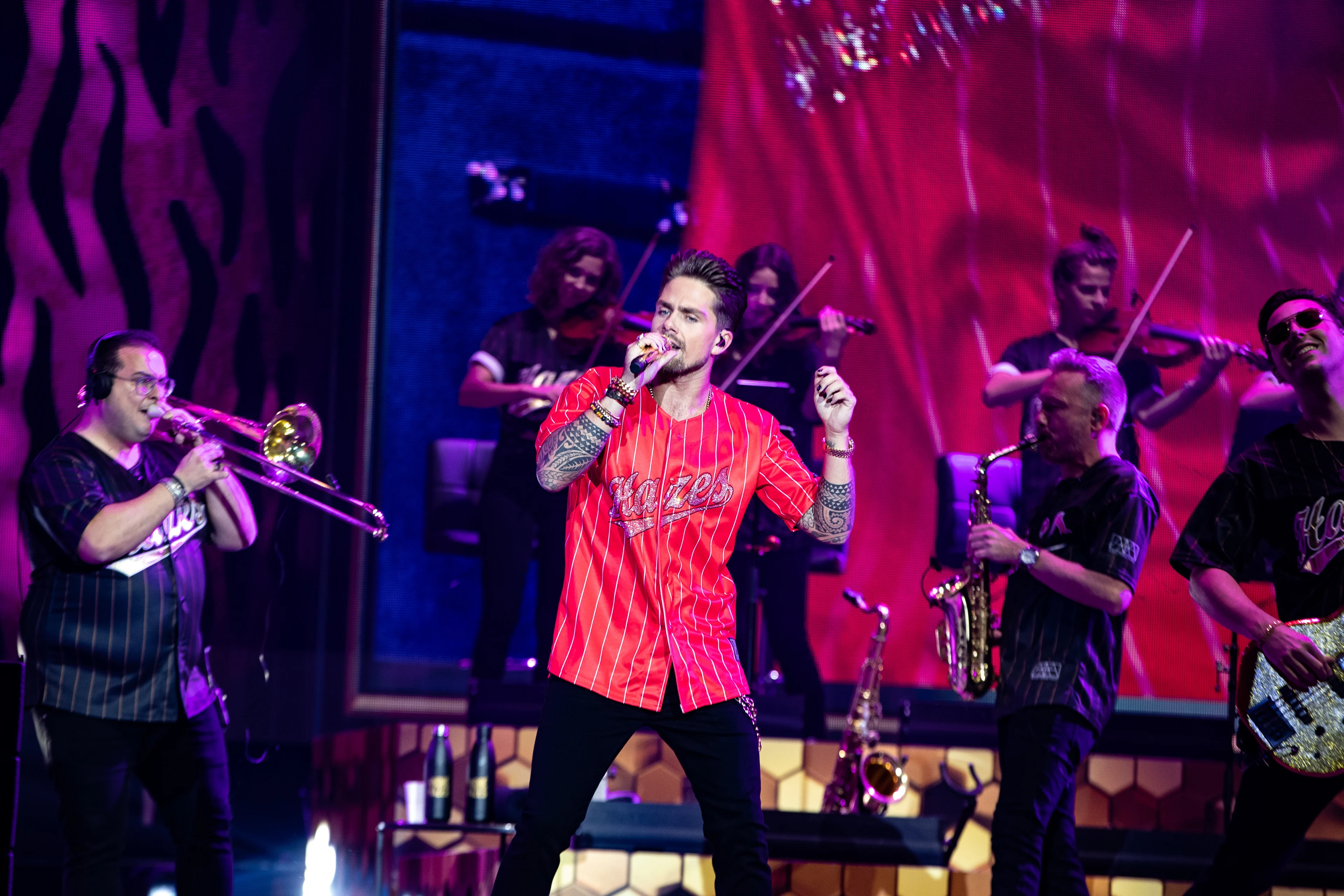 André Hazes wordt verrast door fan!