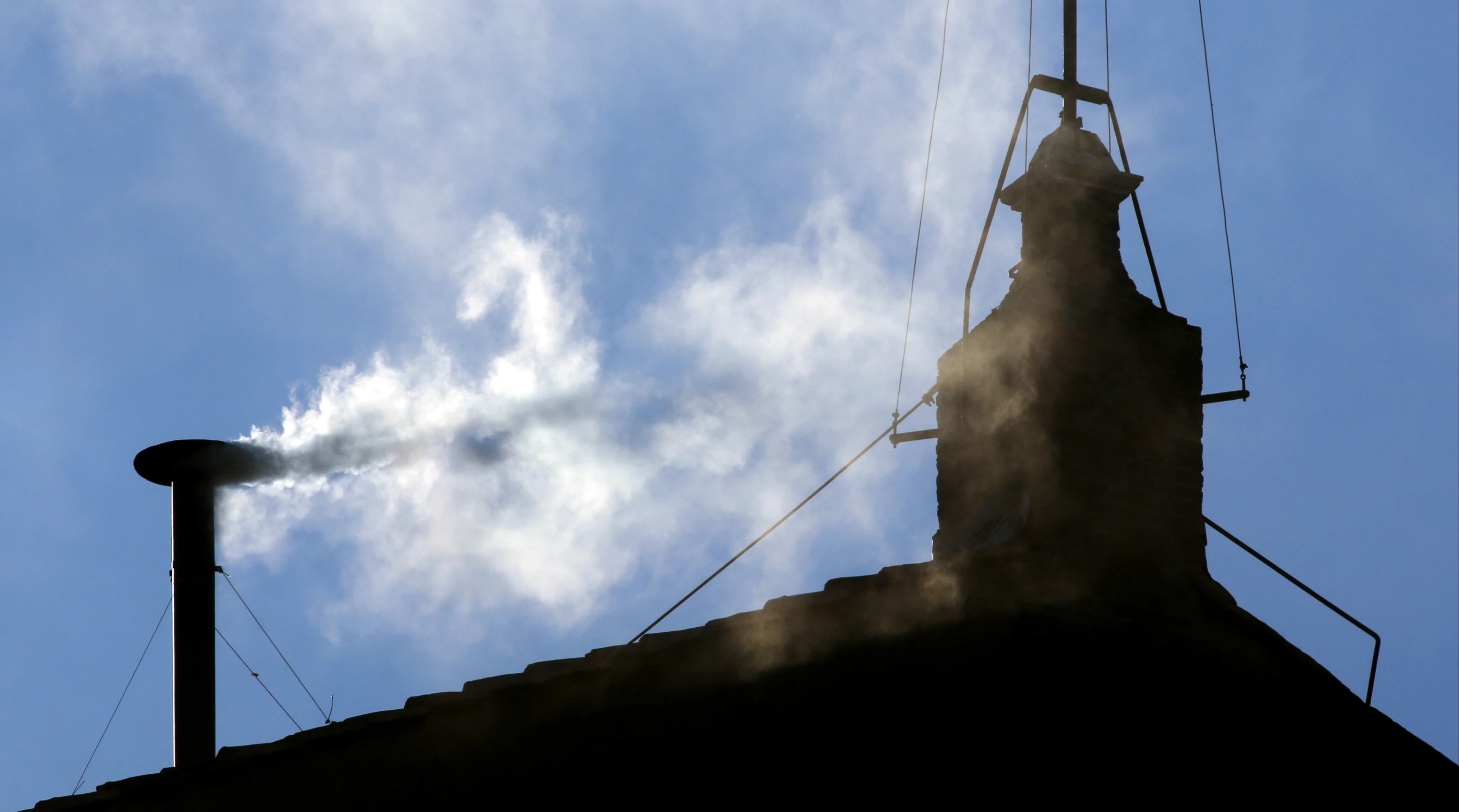 Gejuich na witte rook: dit is de nieuwe paus