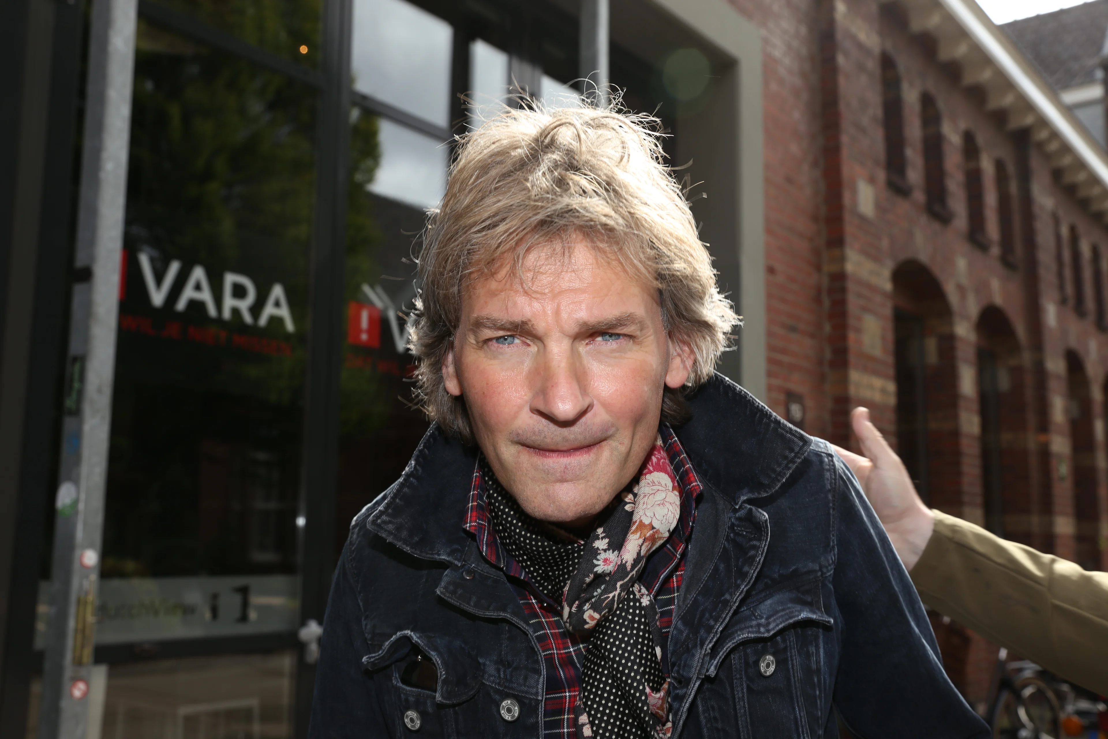 Matthijs van Nieuwkerk moet bij Talpa komen volgens Johan Derksen