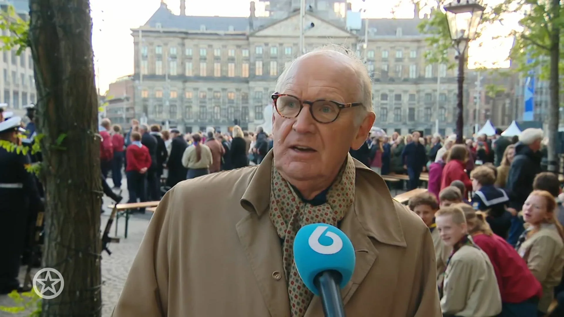 Philip Freriks vertelt in persoonlijke 4 mei-lezing over vermoorde broer