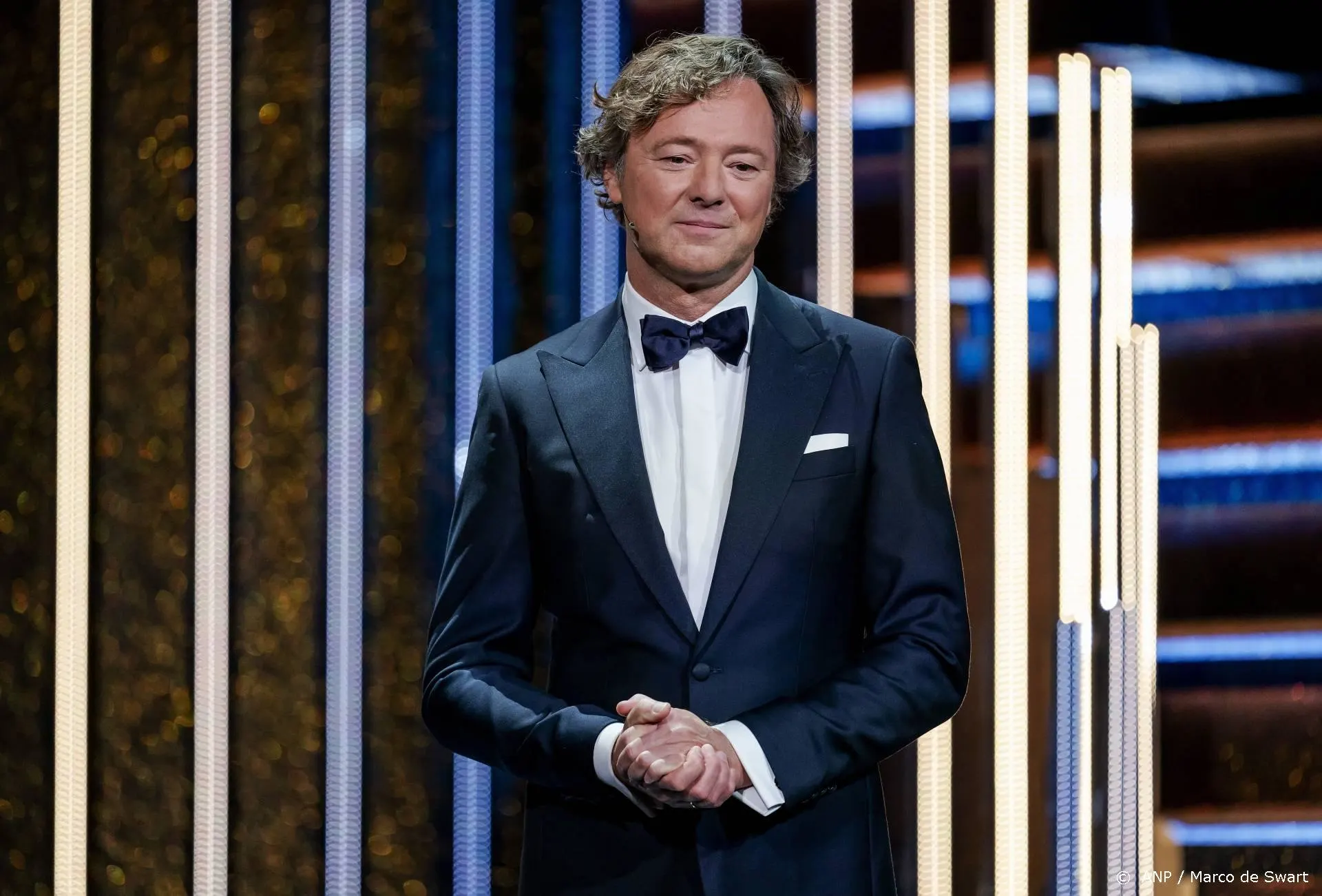 Perfecte Plaatje-kijkers gaan los op sexy Frits Sissing