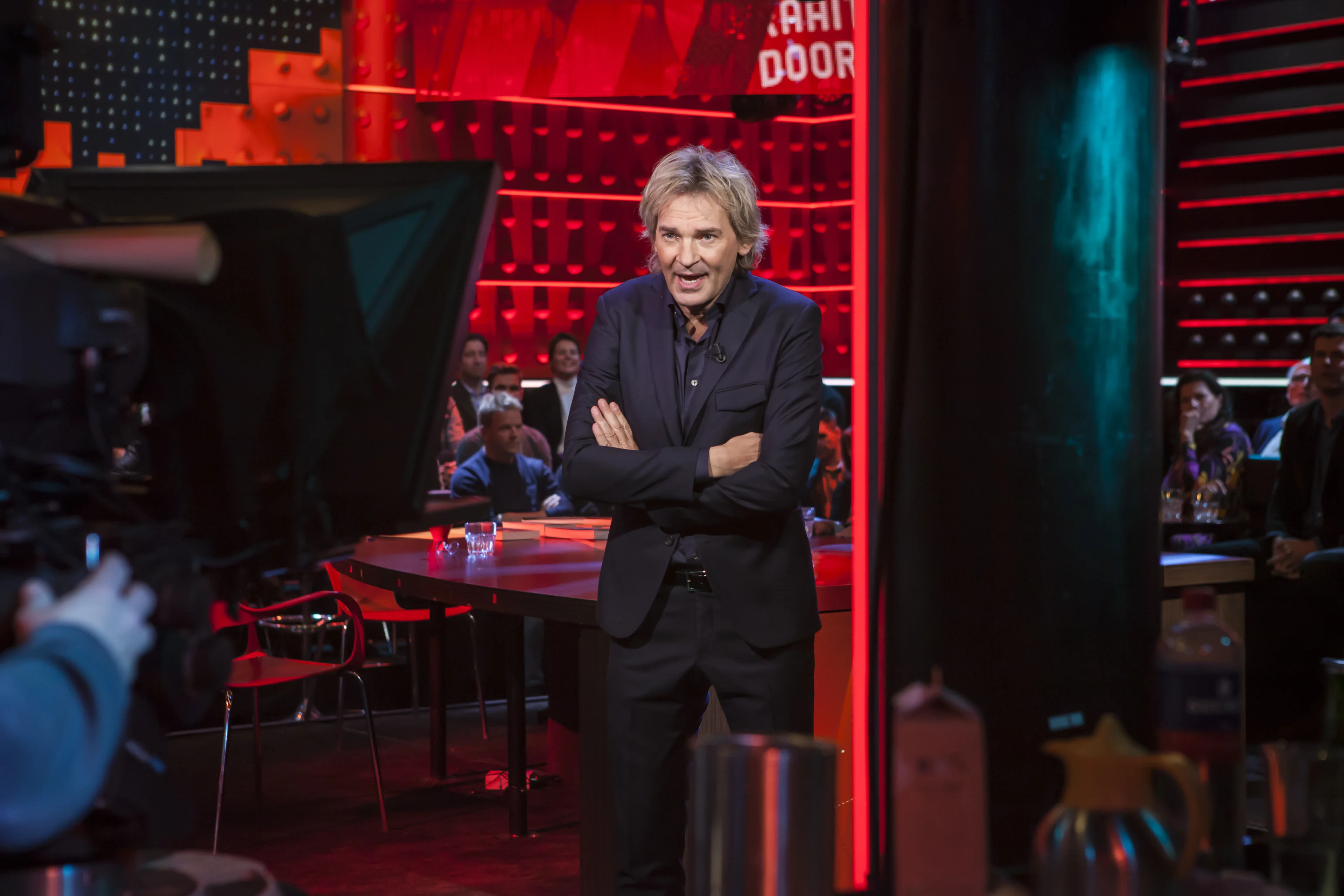 UPDATE: Dit zijn de twee presentatoren van nieuw DWDD