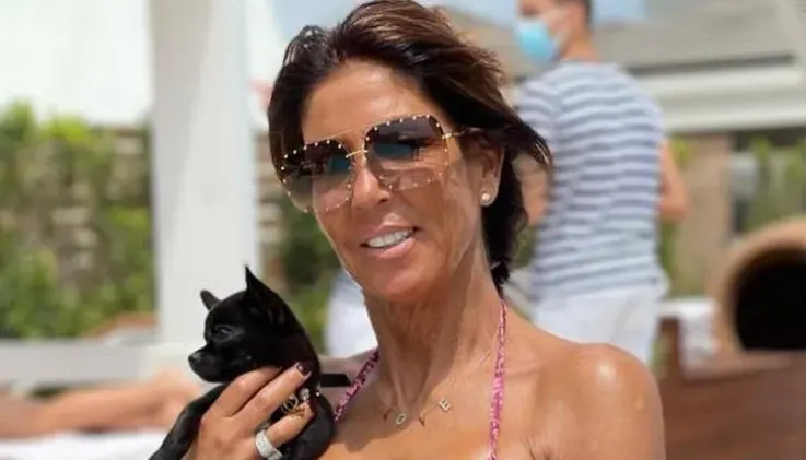 Rachel Hazes laat emotioneel van zich na horen na heftig nieuws