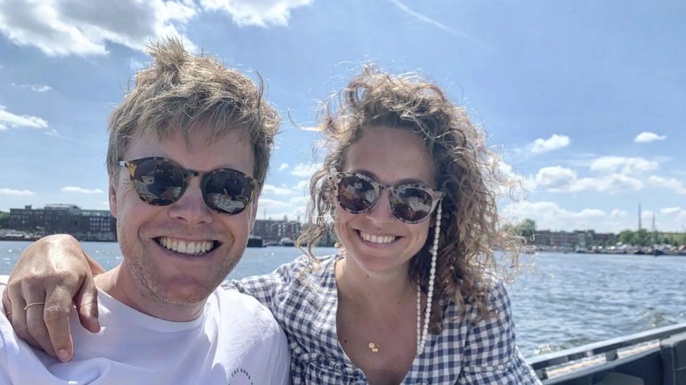 Lex Uiting en vriendin verwachten kindje na ernstige ziekte