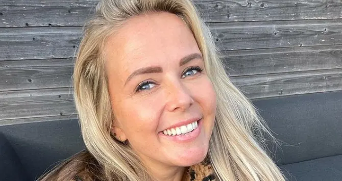 ZIEN: Monique Smit heeft een nieuwe coupe