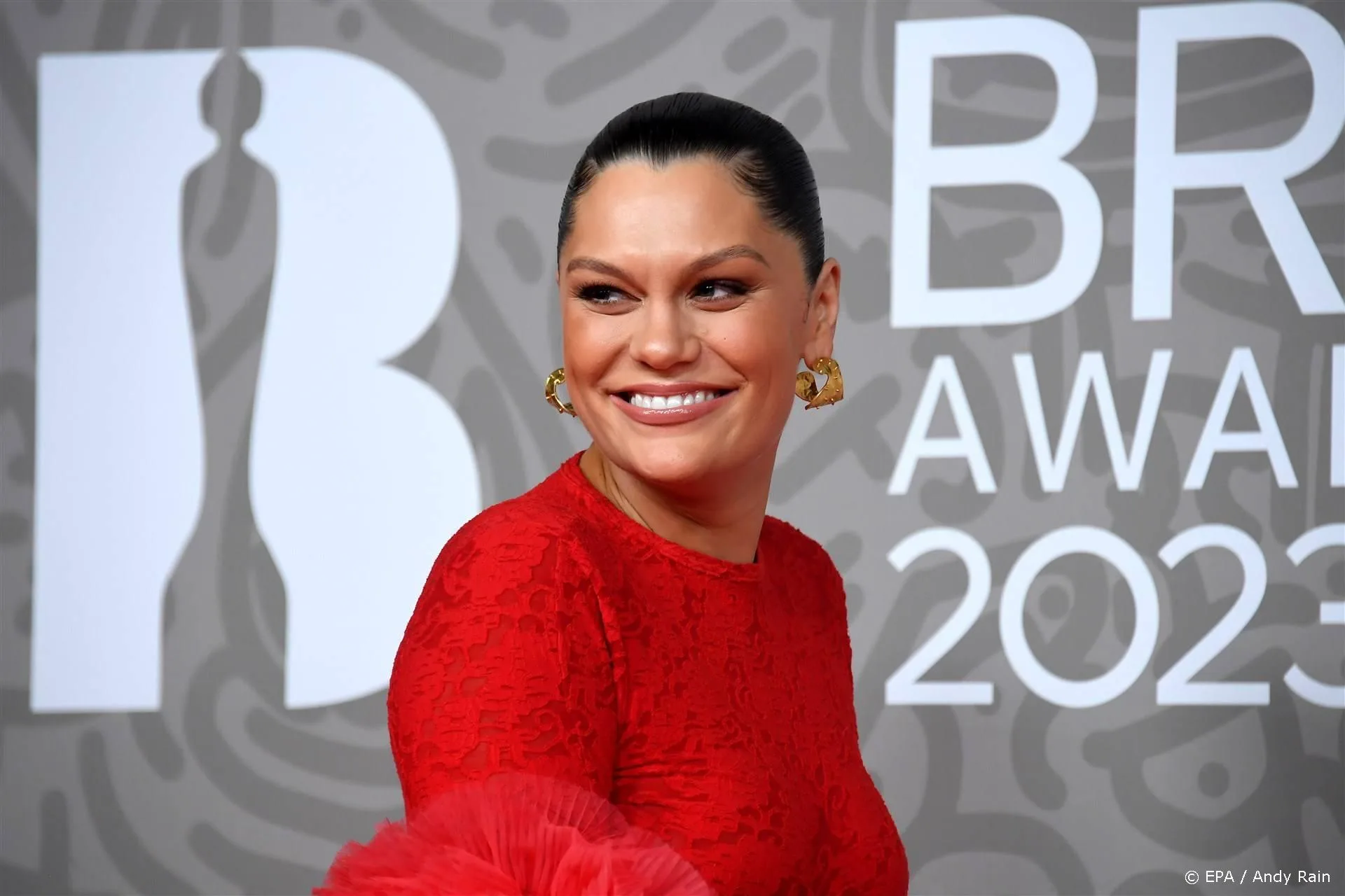 Zwangere Jessie J deelt emotioneel bericht 