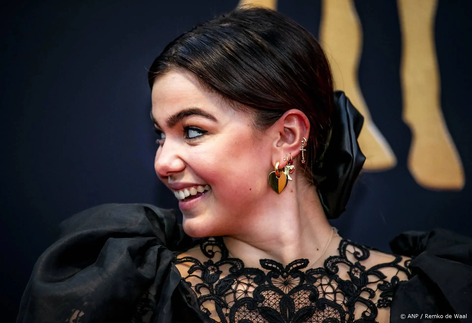 Zó is Abbey Hoes ontvangen door castleden Máxima-serie