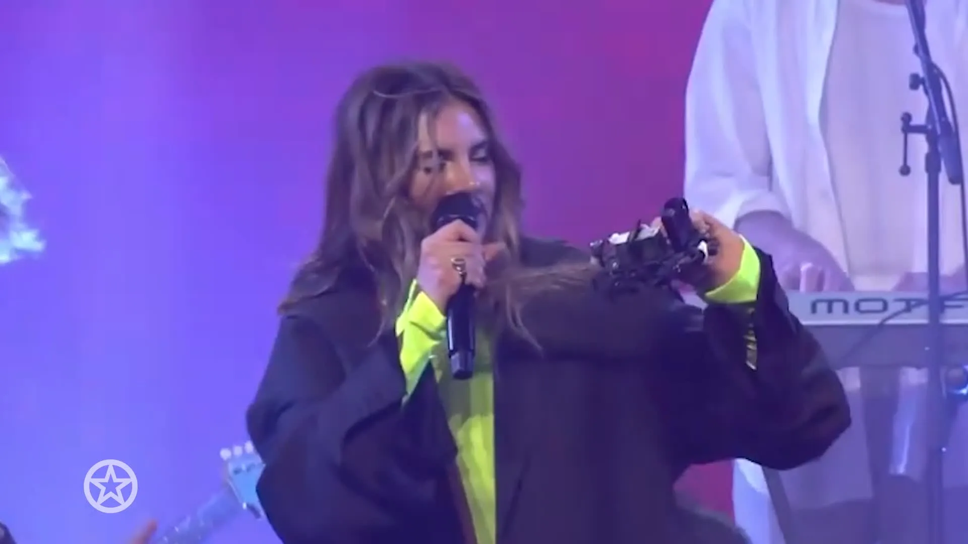 Maan beleeft bizar moment met drone