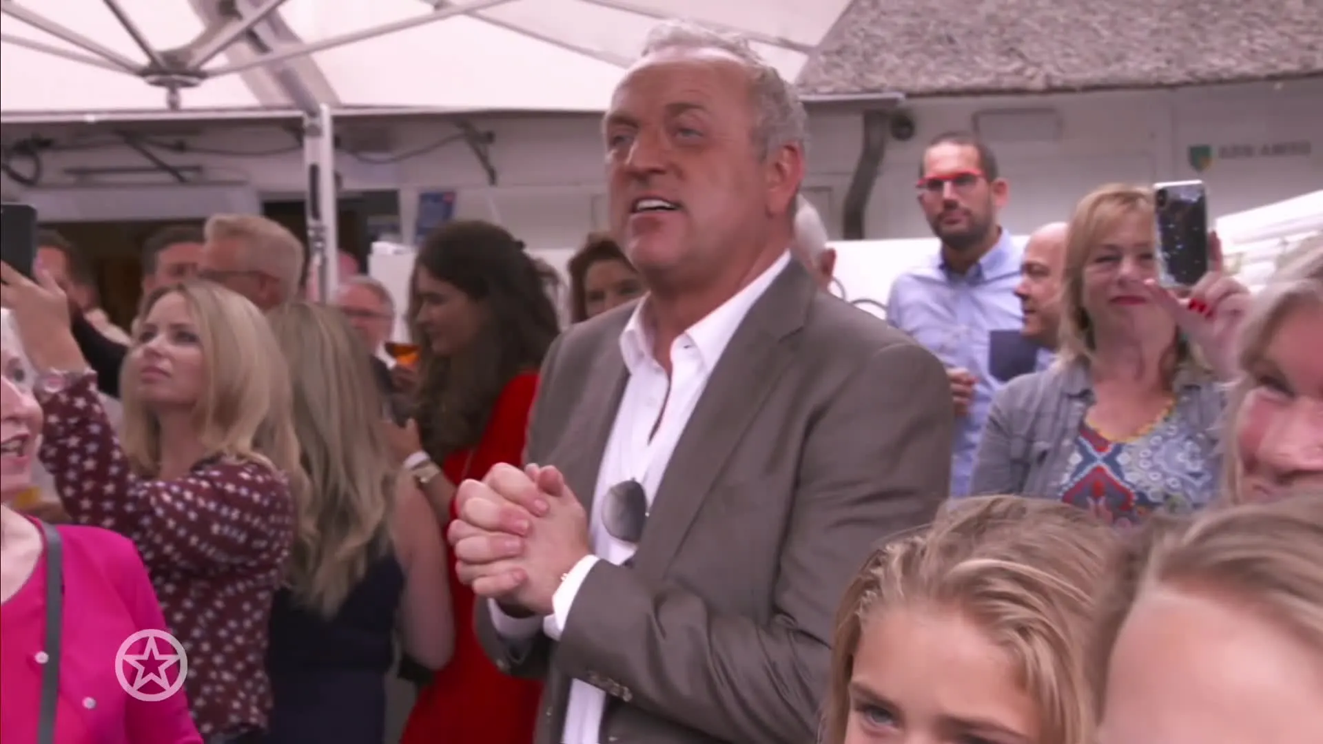 Opening Blushing van Gordon