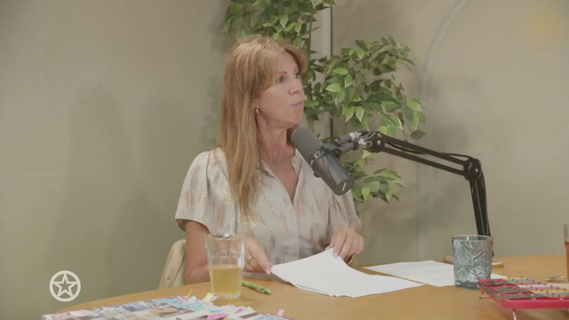 Isa Hoes zou kunnen daten met een vrouw