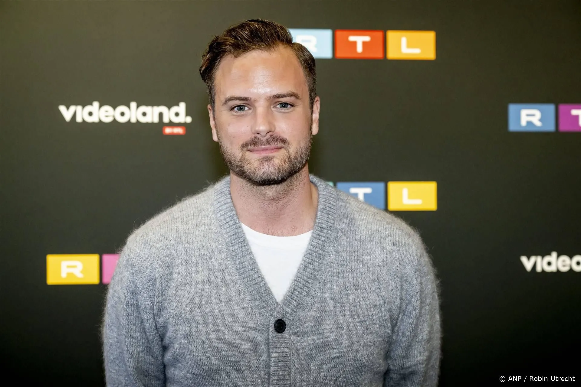 Jim Bakkum flink gehavend na ongeluk: 'Van boven naar beneden'