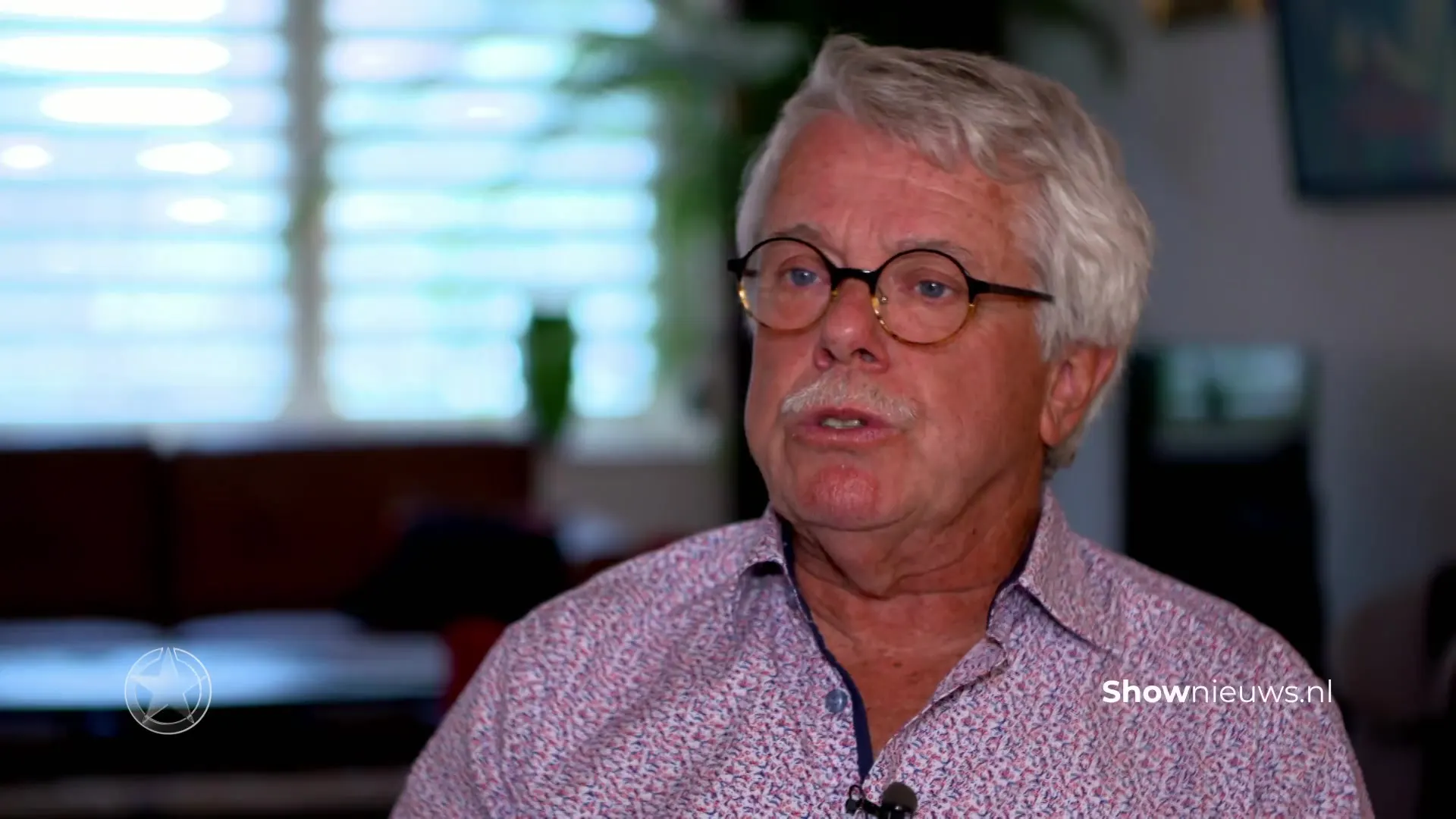 Voorproefje nieuw seizoen 'Meester Frank Visser rijdt visite'