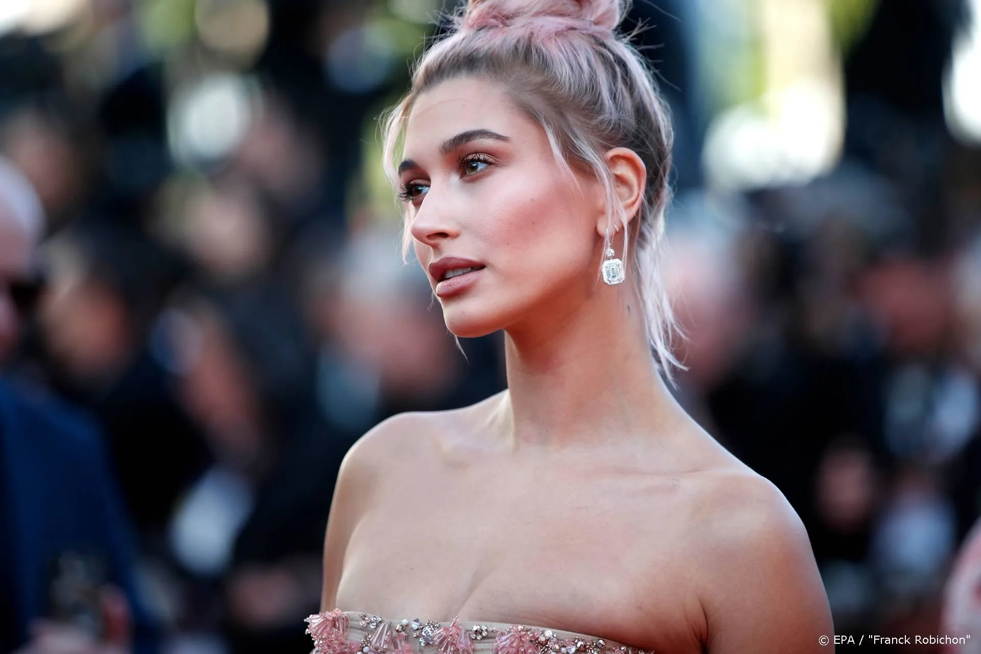 Hailey Bieber biedt excuses aan voor 'onaardig gedrag'