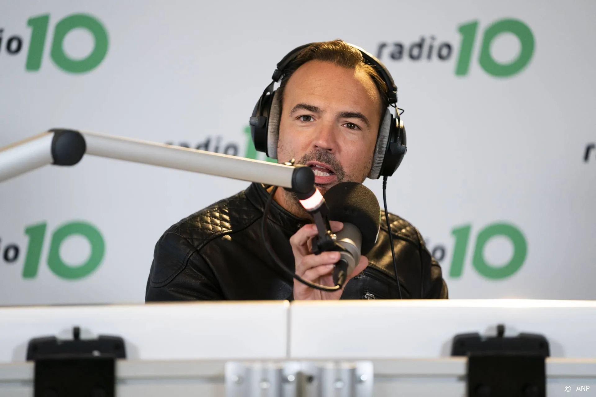 Top 4000 bekend: Queen weer op één, Golden Earring populair