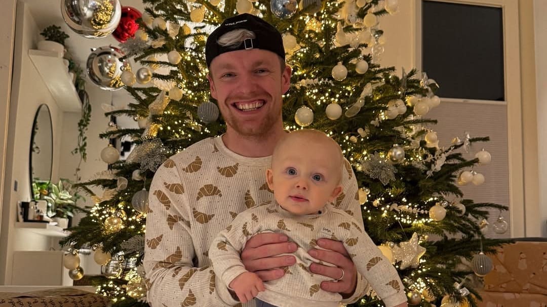 Bijzonder speciale kerst bij Enzo Knol: 'Mooiste cadeau'