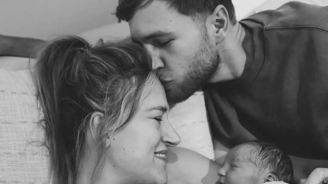 BN'ers als Marco Borsato en Chantal Janzen dolblij voor kersverse ouders Suzan en Freek 