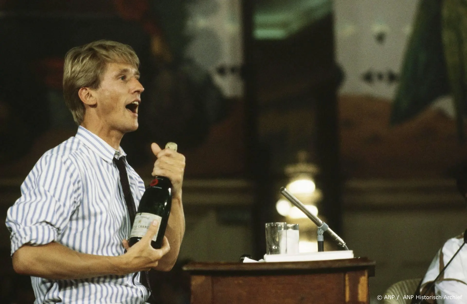 Overleden Jan Lenferink zou volgens familie 'gniffelen' om verkeerd geboortejaar