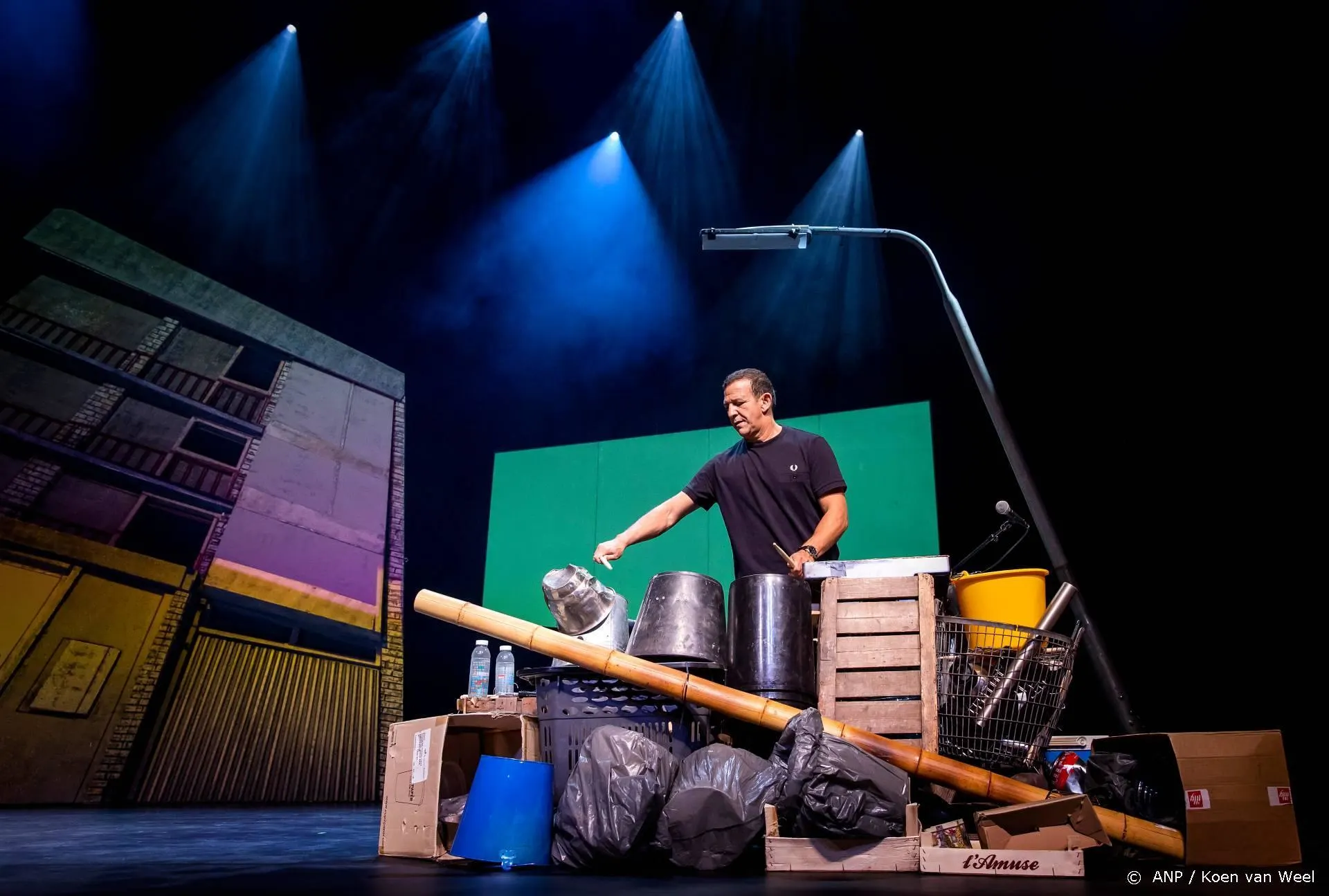 Najib Amhali maakt zich op voor shows in Carré