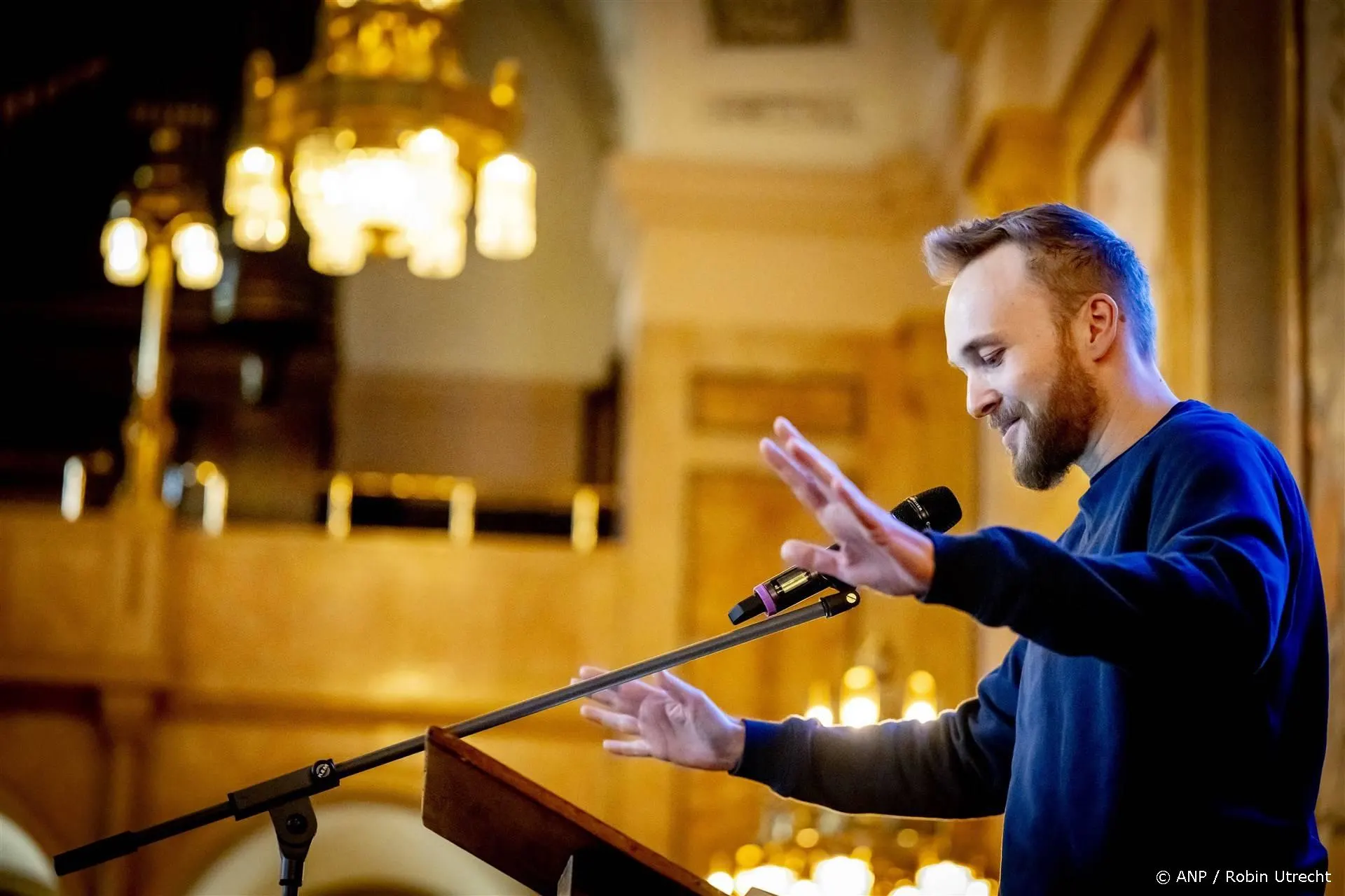 Arjen Lubach doet bizarre belofte