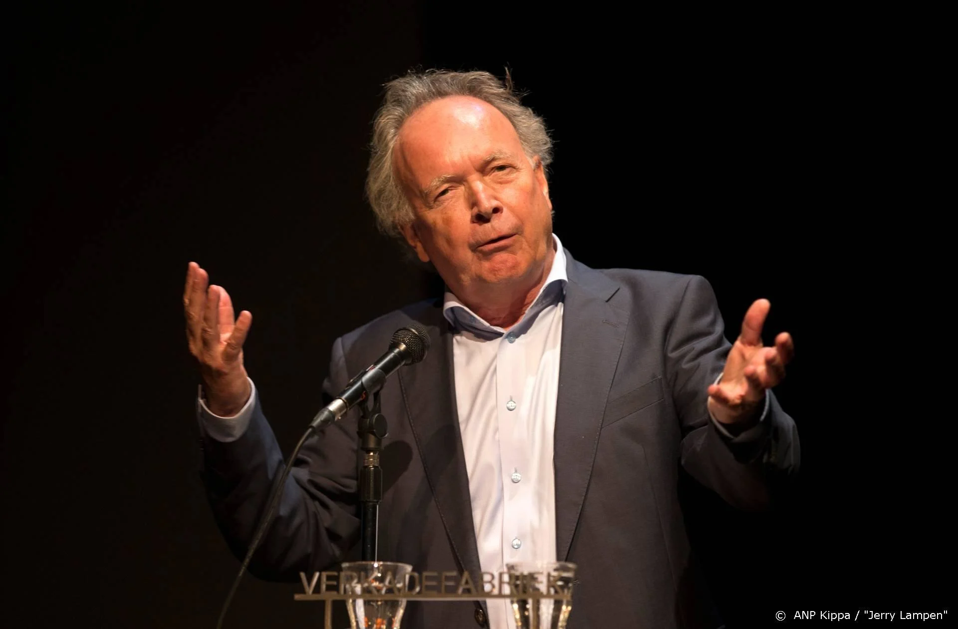 NPO promoveert Troost-TV van Haenen naar primetime