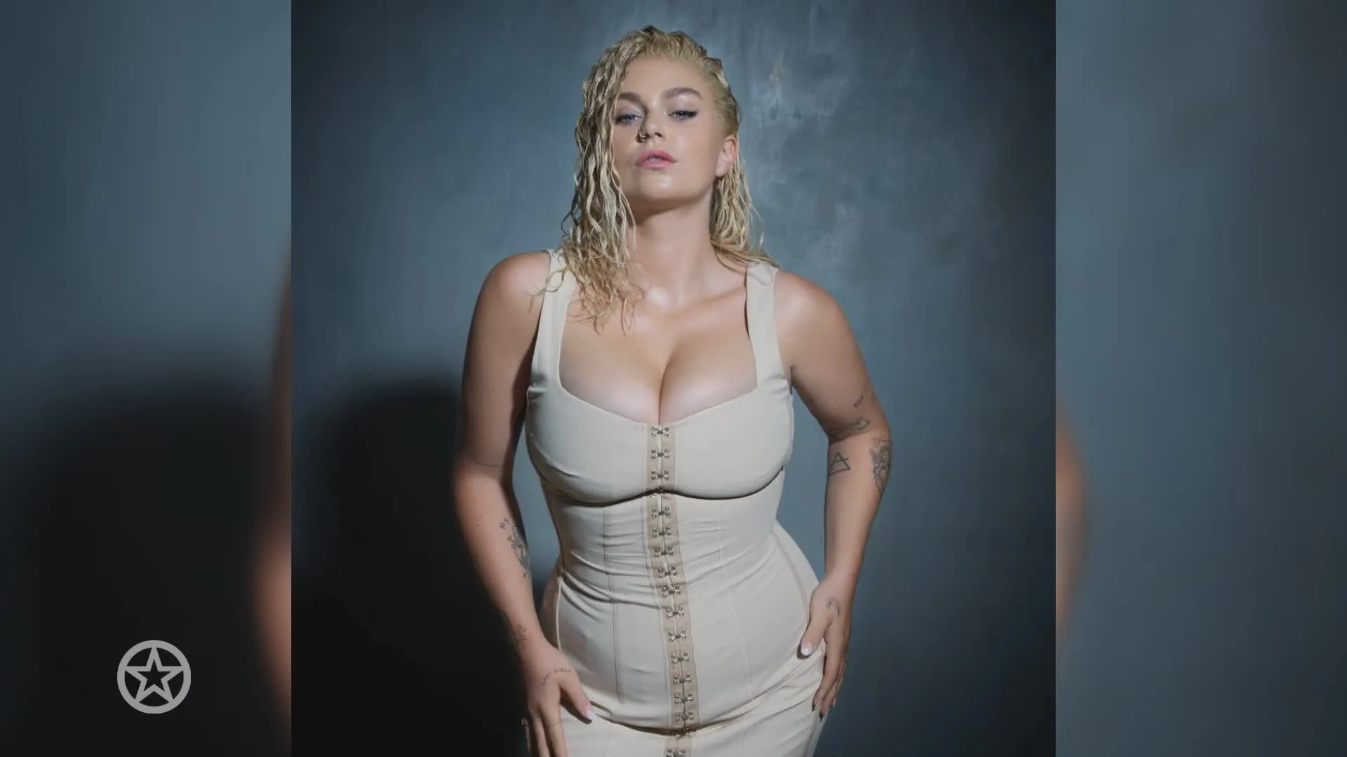 Deelt Roxeanne Hazes hier een sneer uit naar haar familie?