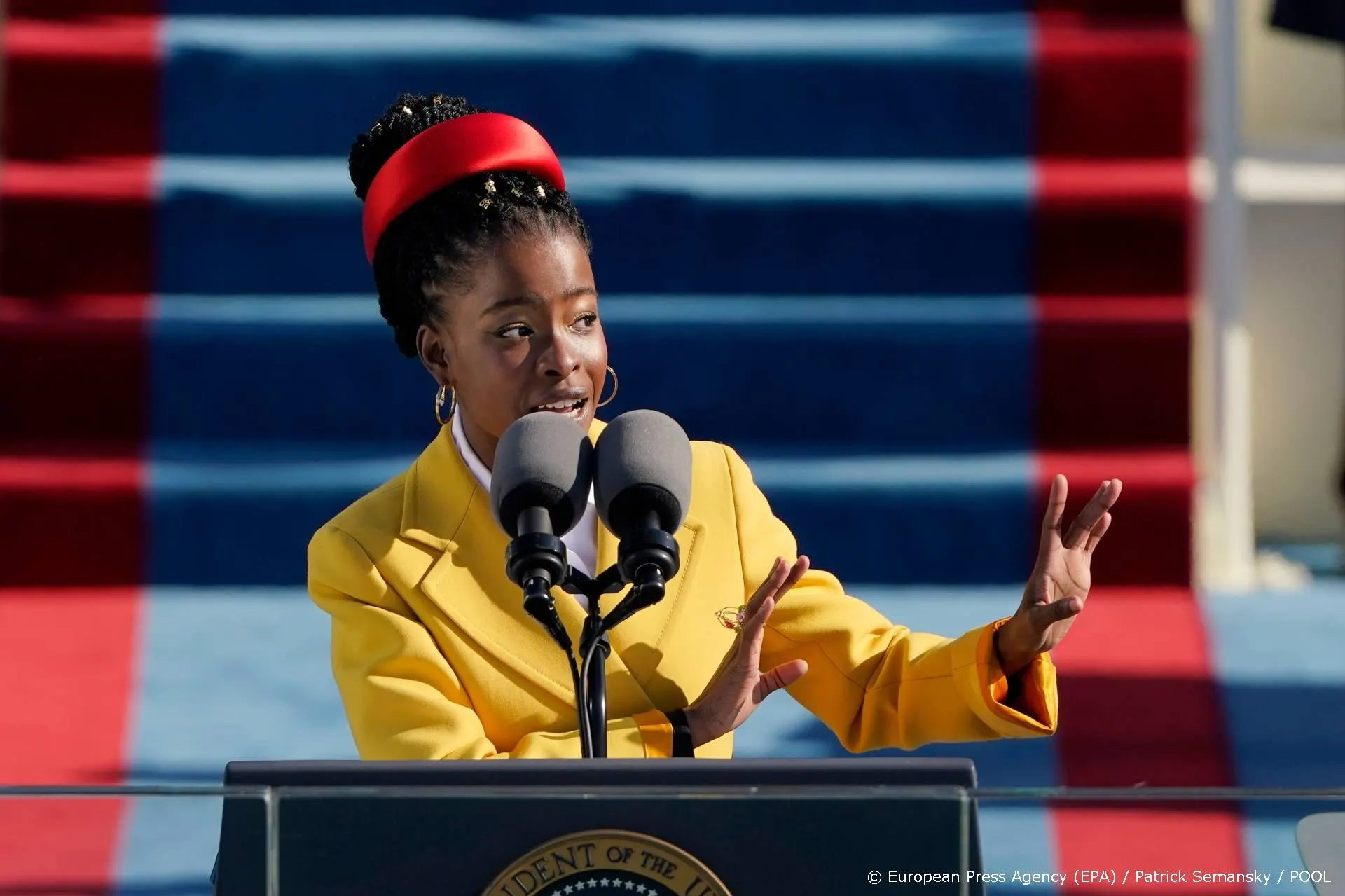 Amanda Gorman eerste dichter ooit bij Super Bowl